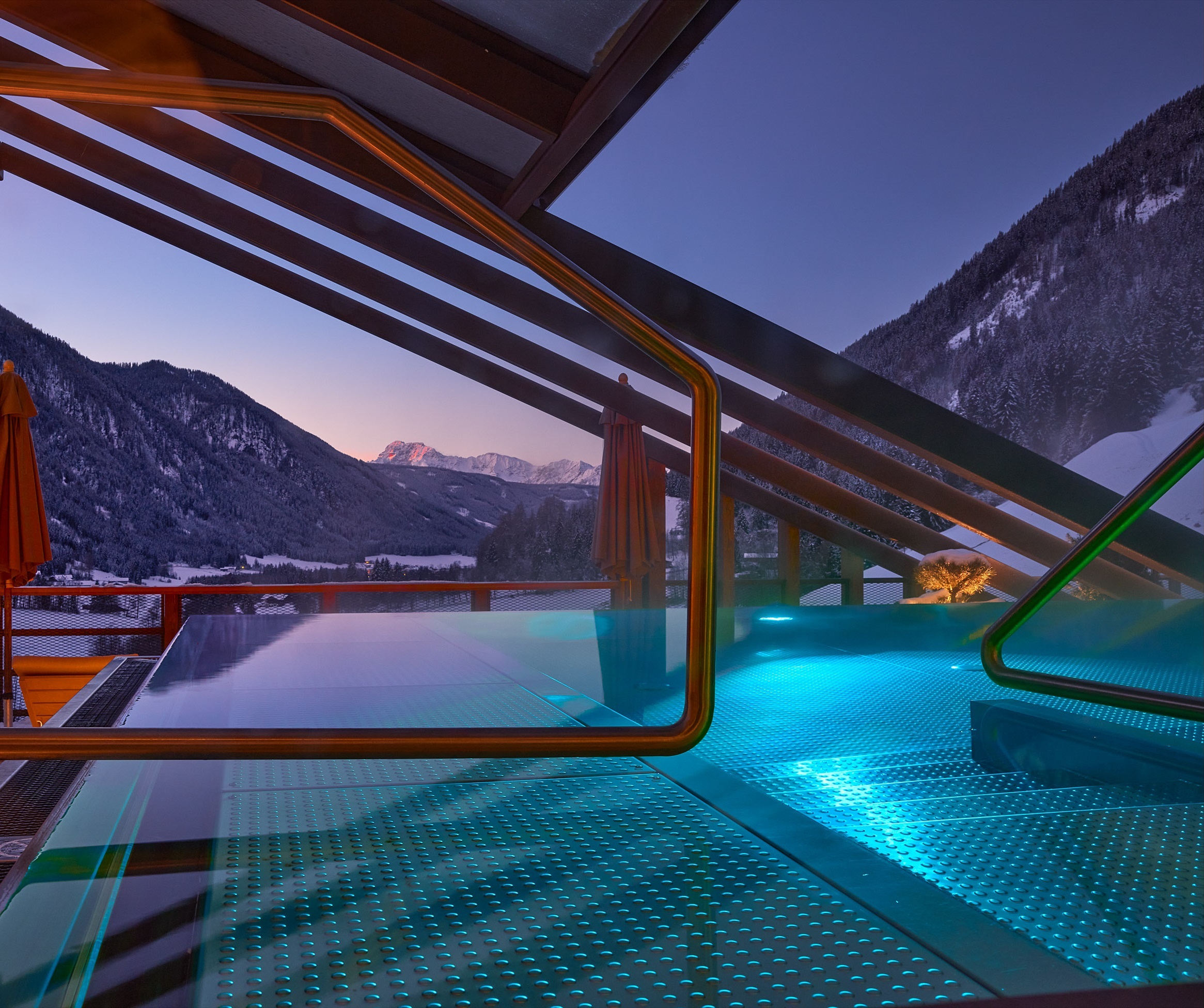 Private Sky Pool