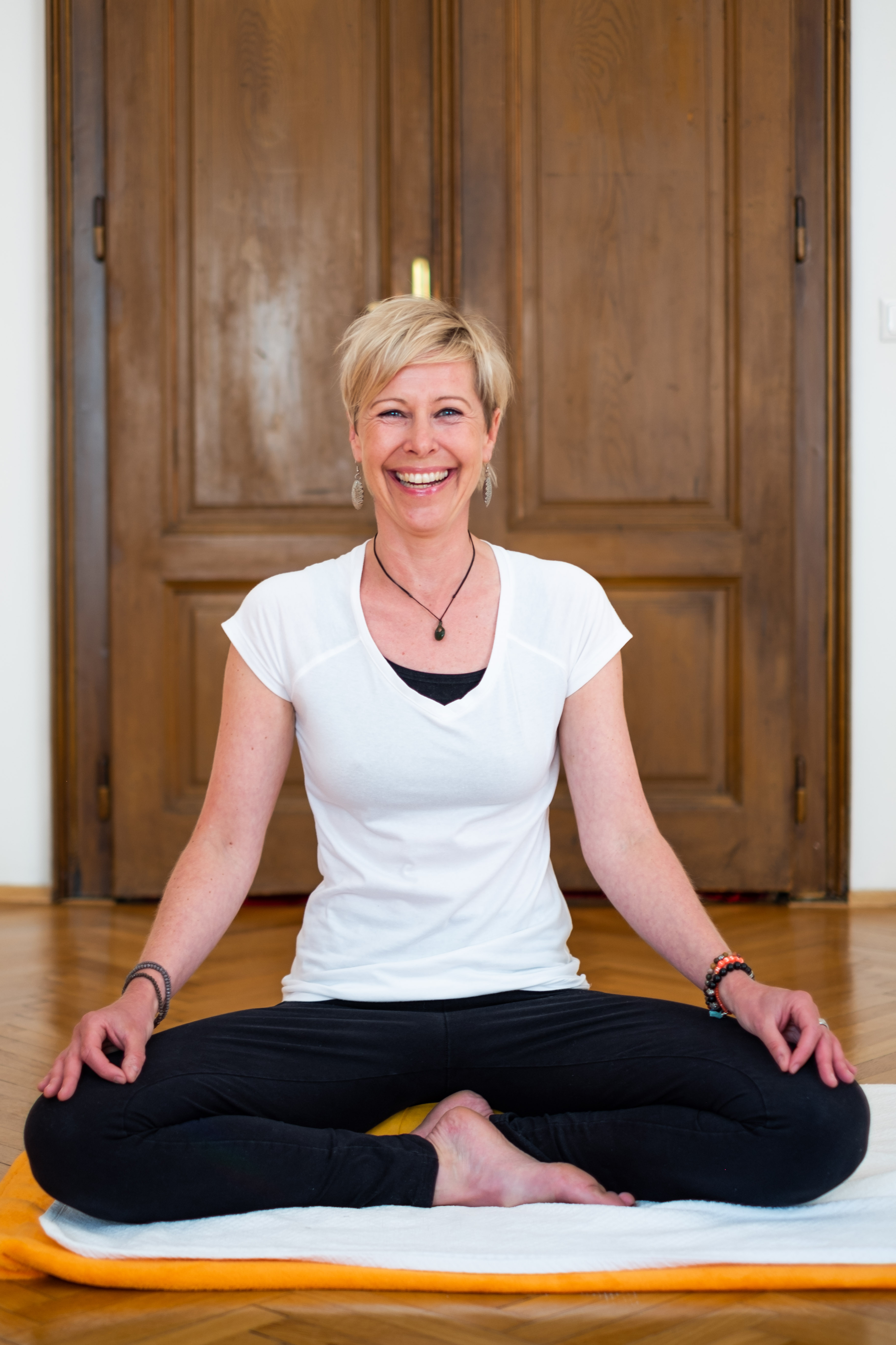 "Hatha Yoga & Breathing Meditation" with Tanja Gratzer * 