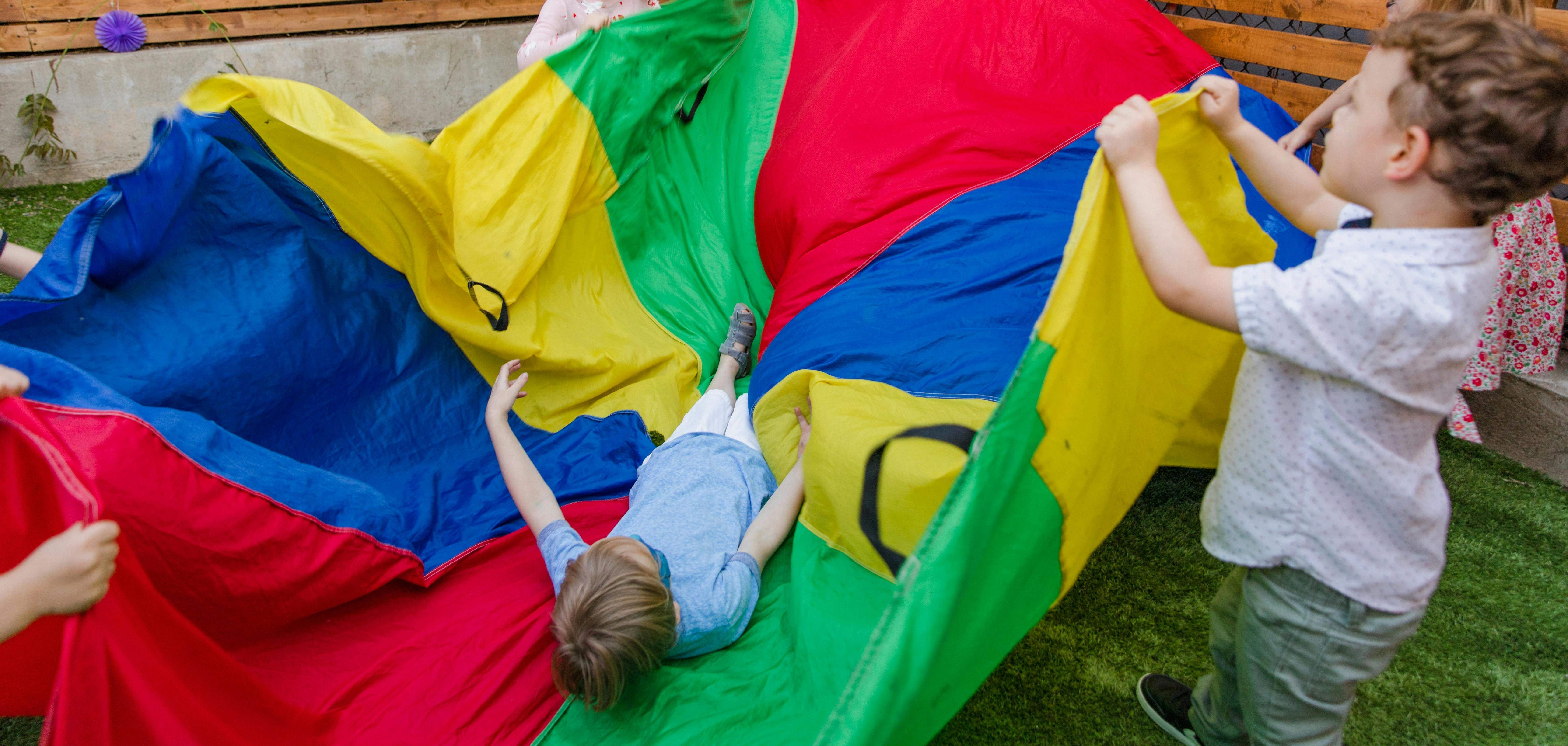 Swinging cloth games