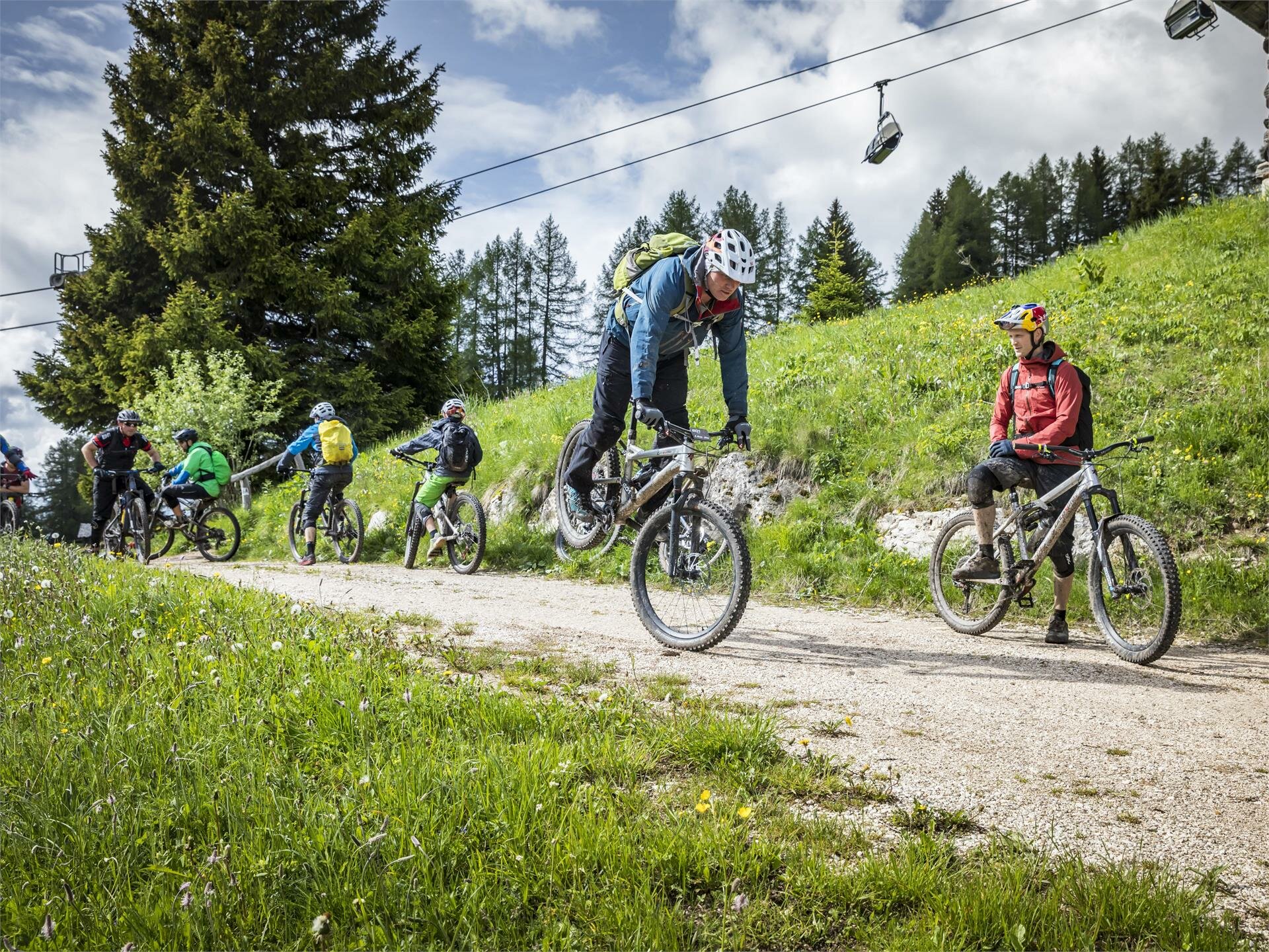 Rosadira Bike - Fahrtechnik-Workshop: Spitzkehren- und Bremstechnik