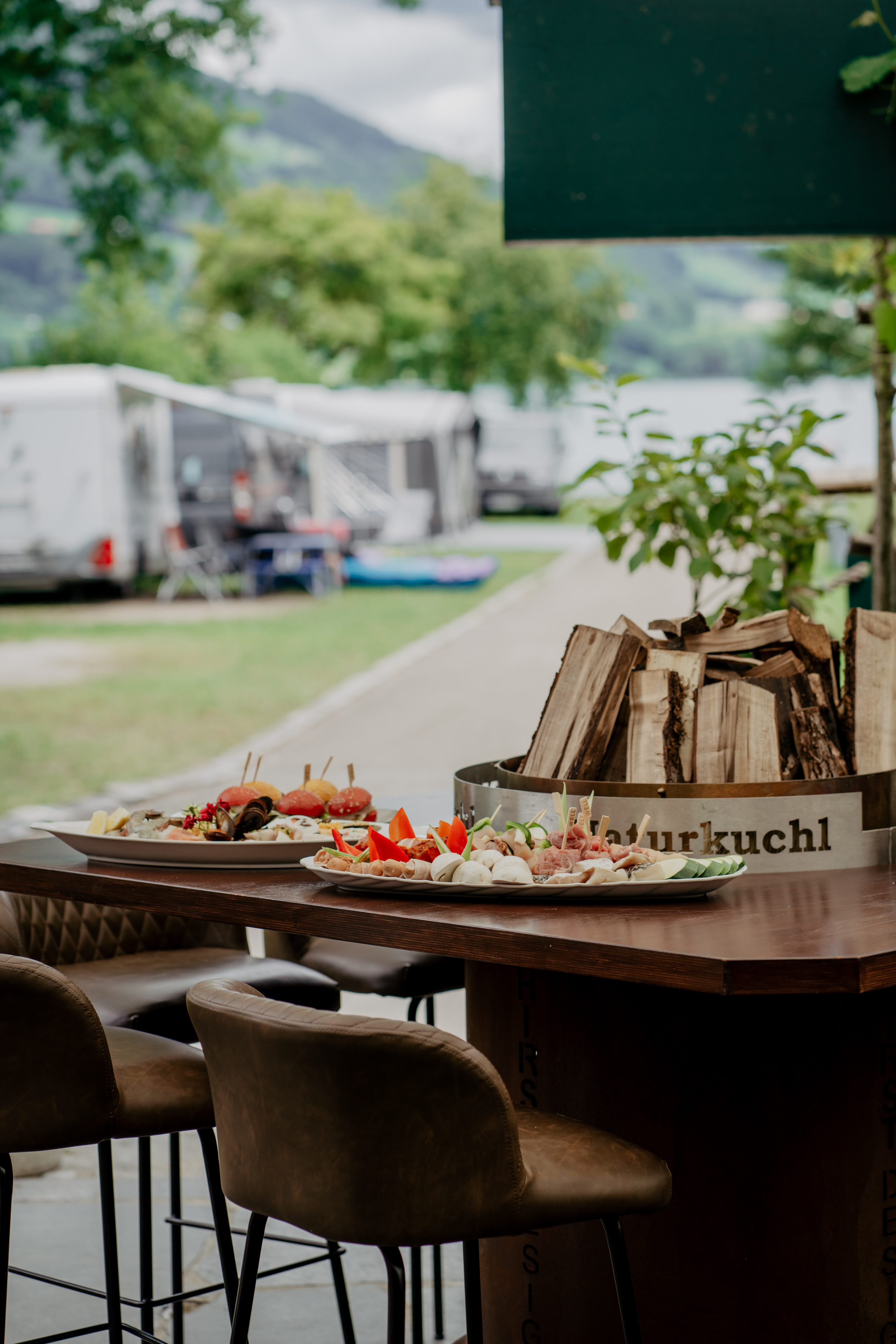 Barbecue for groups | Barbecue table at Lake Mondsee