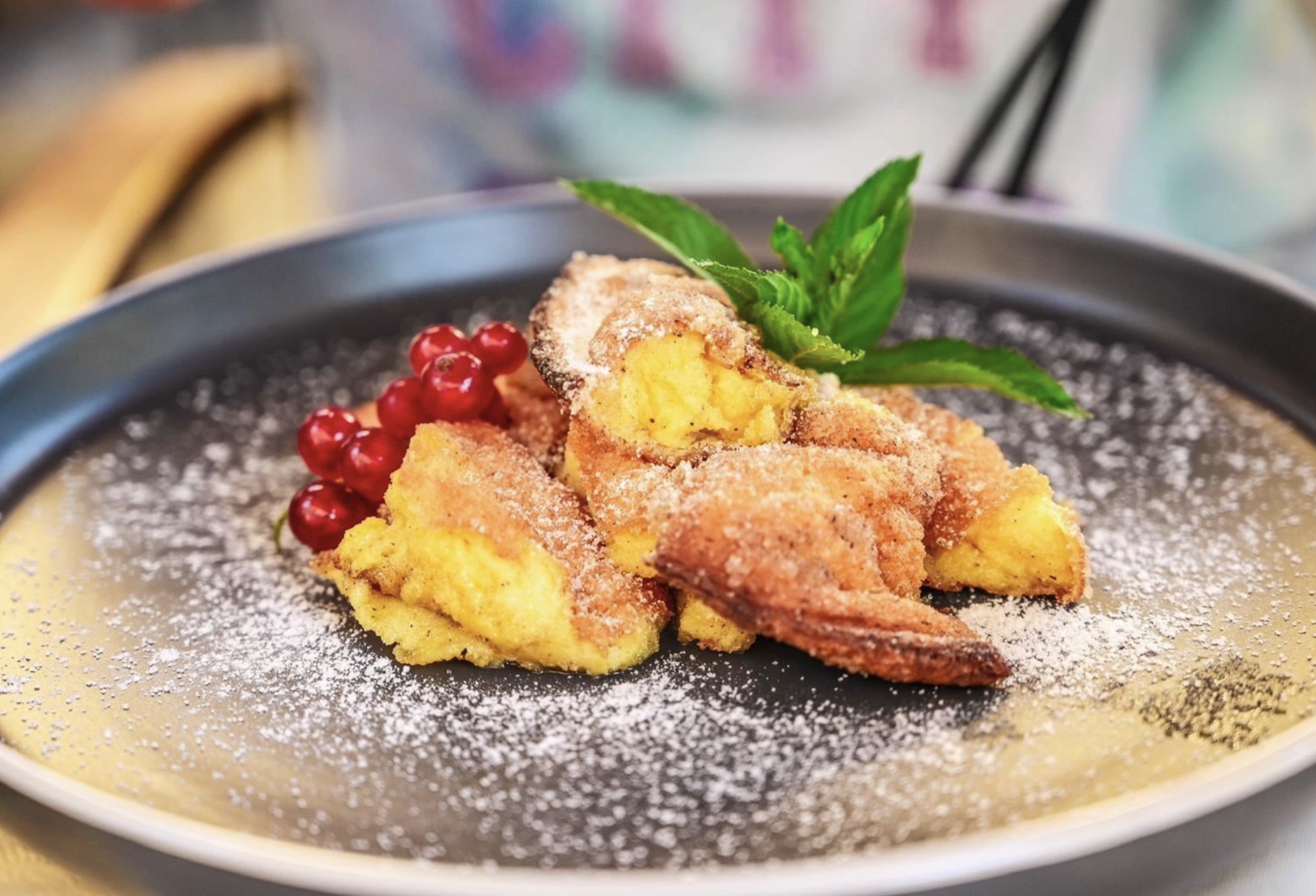 Kaiserschmarren workshop on the mountain | Traditional pleasure