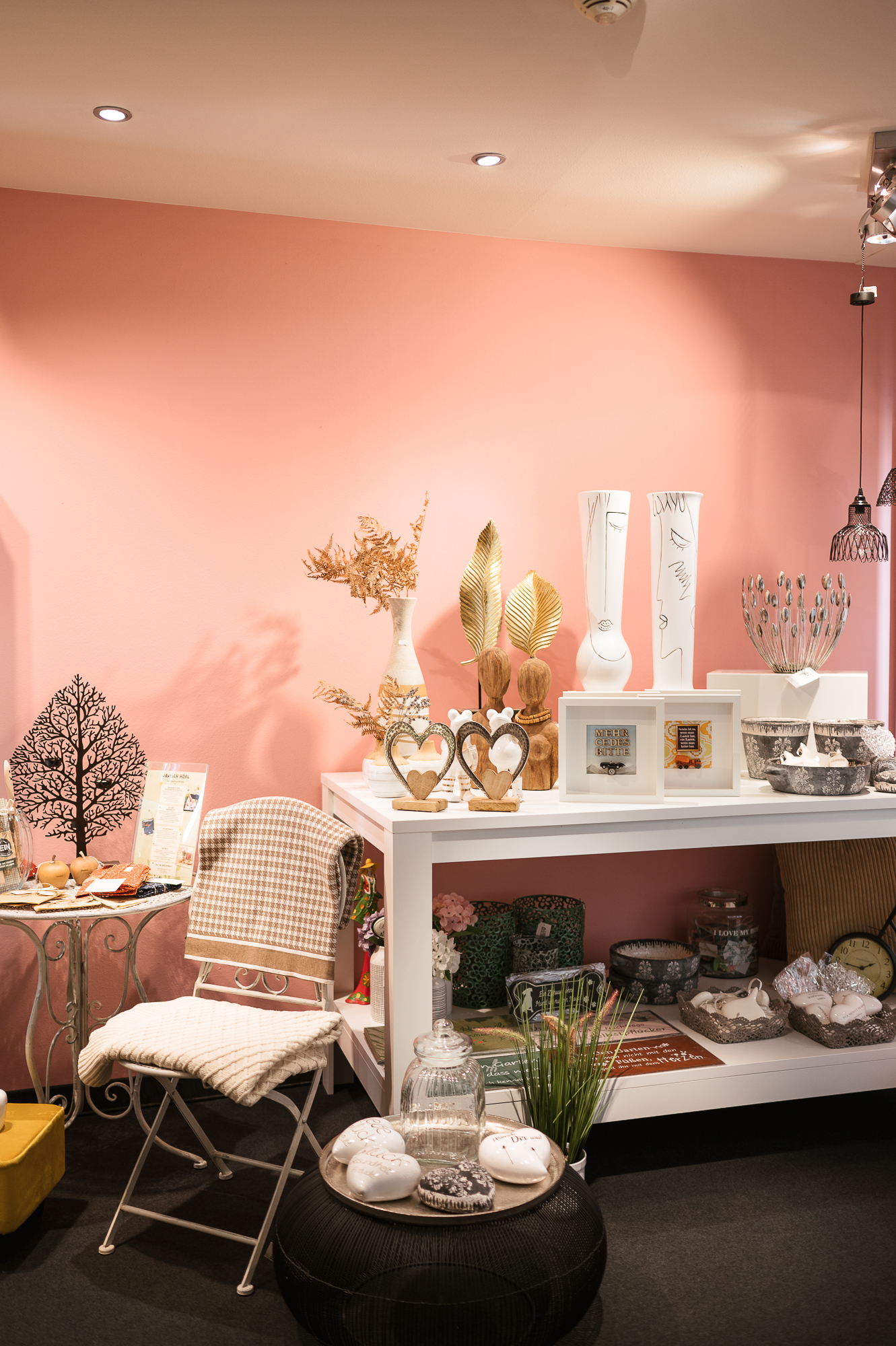 Souvenirs for your home & loved ones