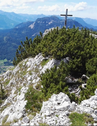 Summit hike on the Trisselwand 1.754m