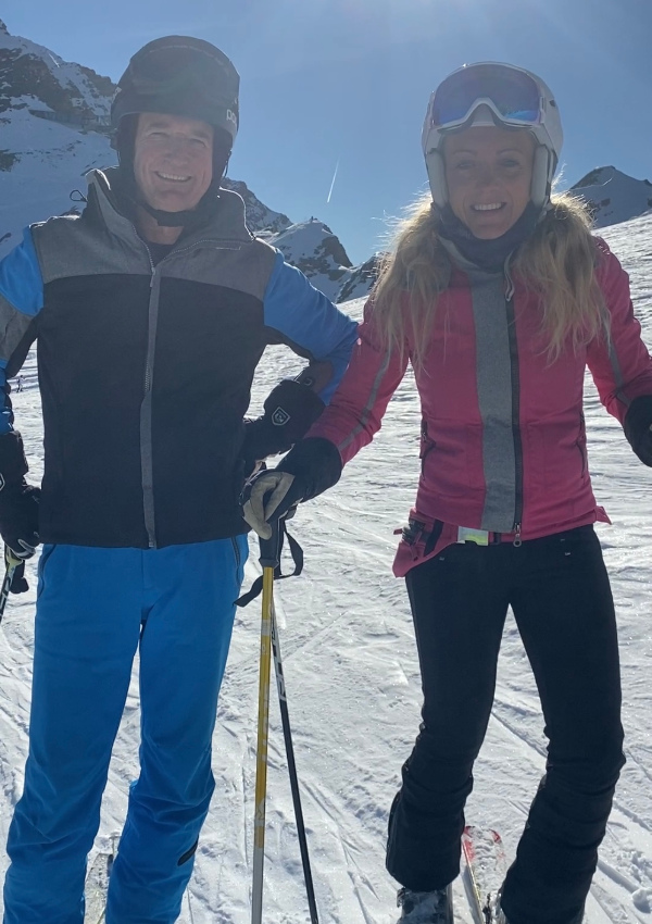 Erste Spuren im Schnee mit Familie Segl