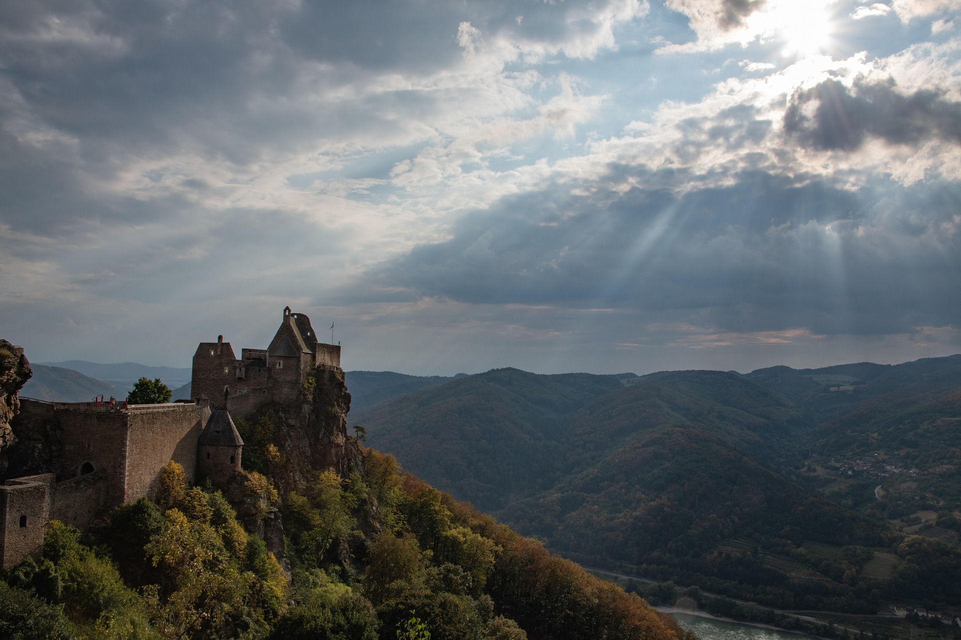 Märchensonntage auf Burg Aggstein: Magische Erlebnisse für die ganze Familie
