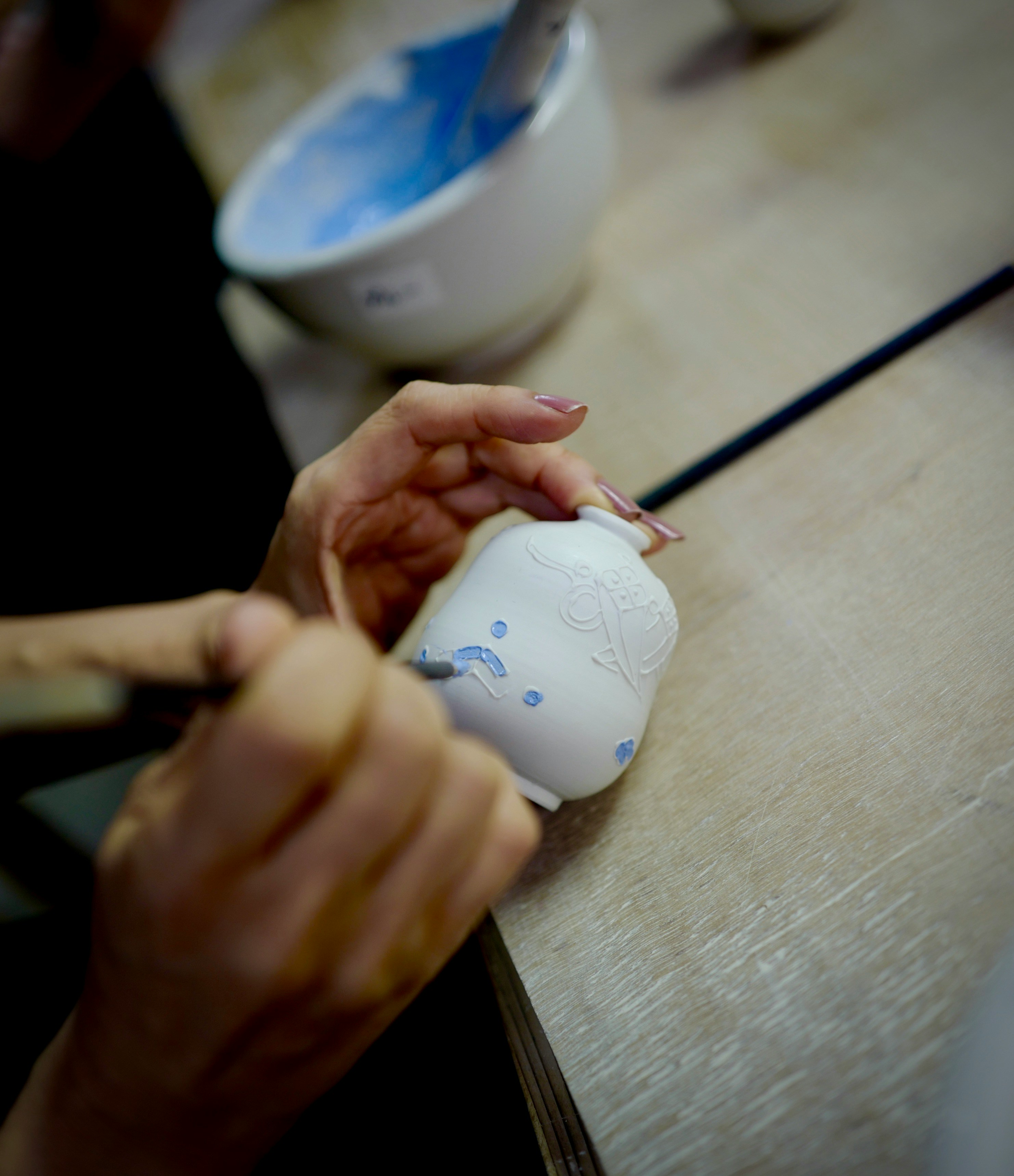 Decorating ceramics