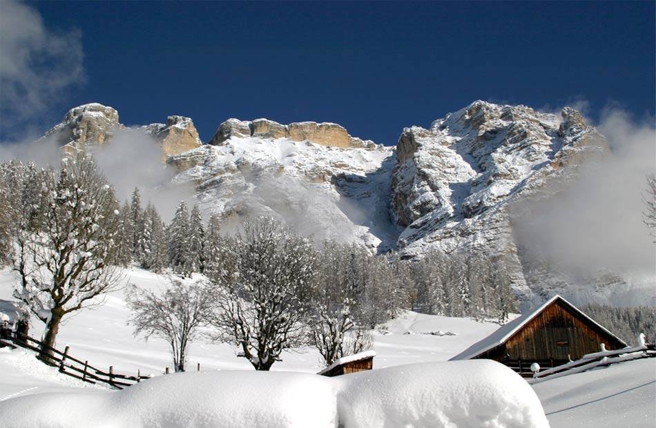 Winter hike from Badia through the Armentara meadows