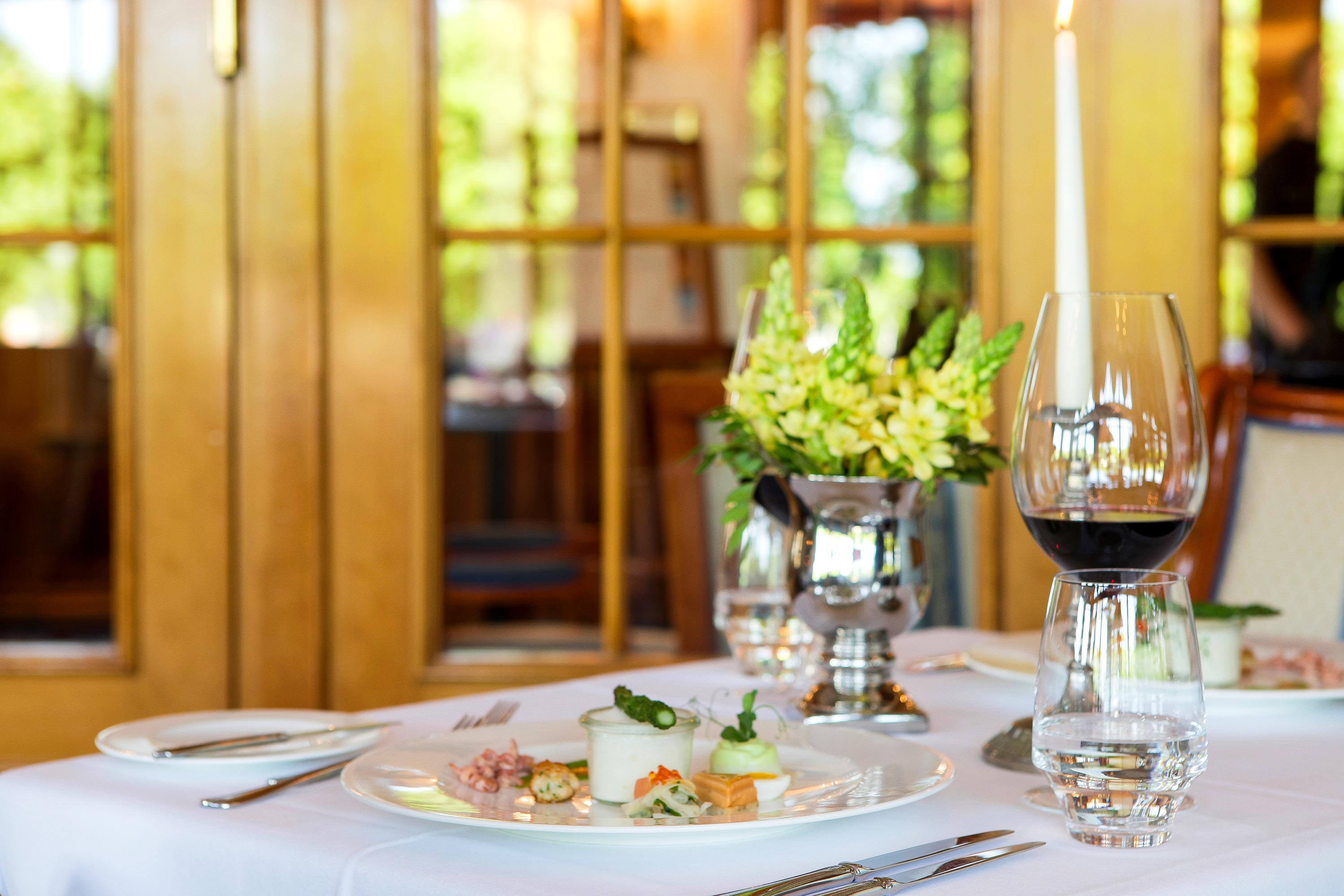 The gourmet restaurant "Blauer Salon" - Signature Dishes
A la carte
