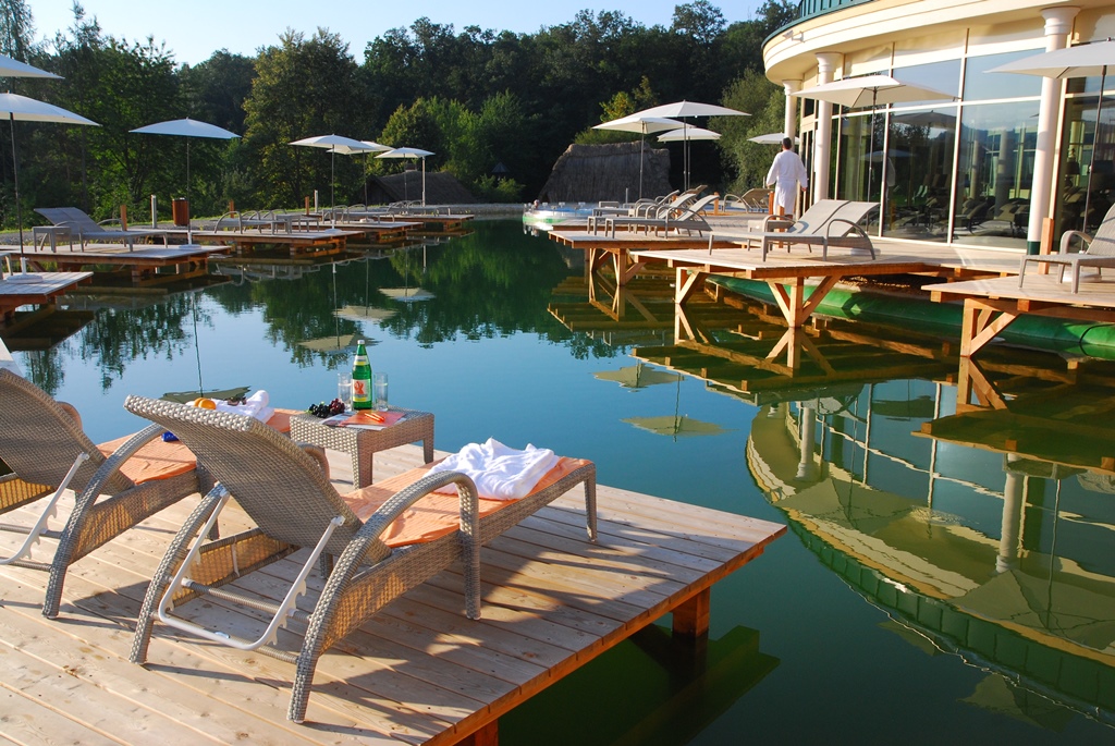 Pure relaxation at the AVITA Therme