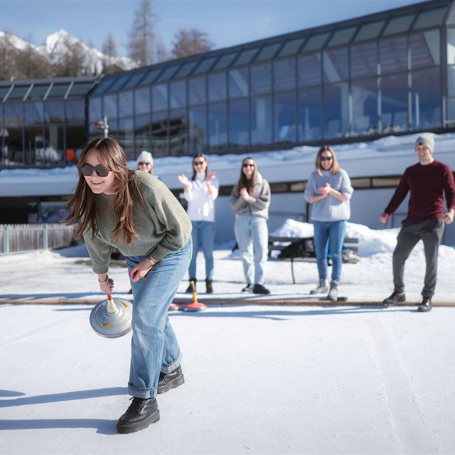 Curling - introduction to the traditional Tyrolean sport