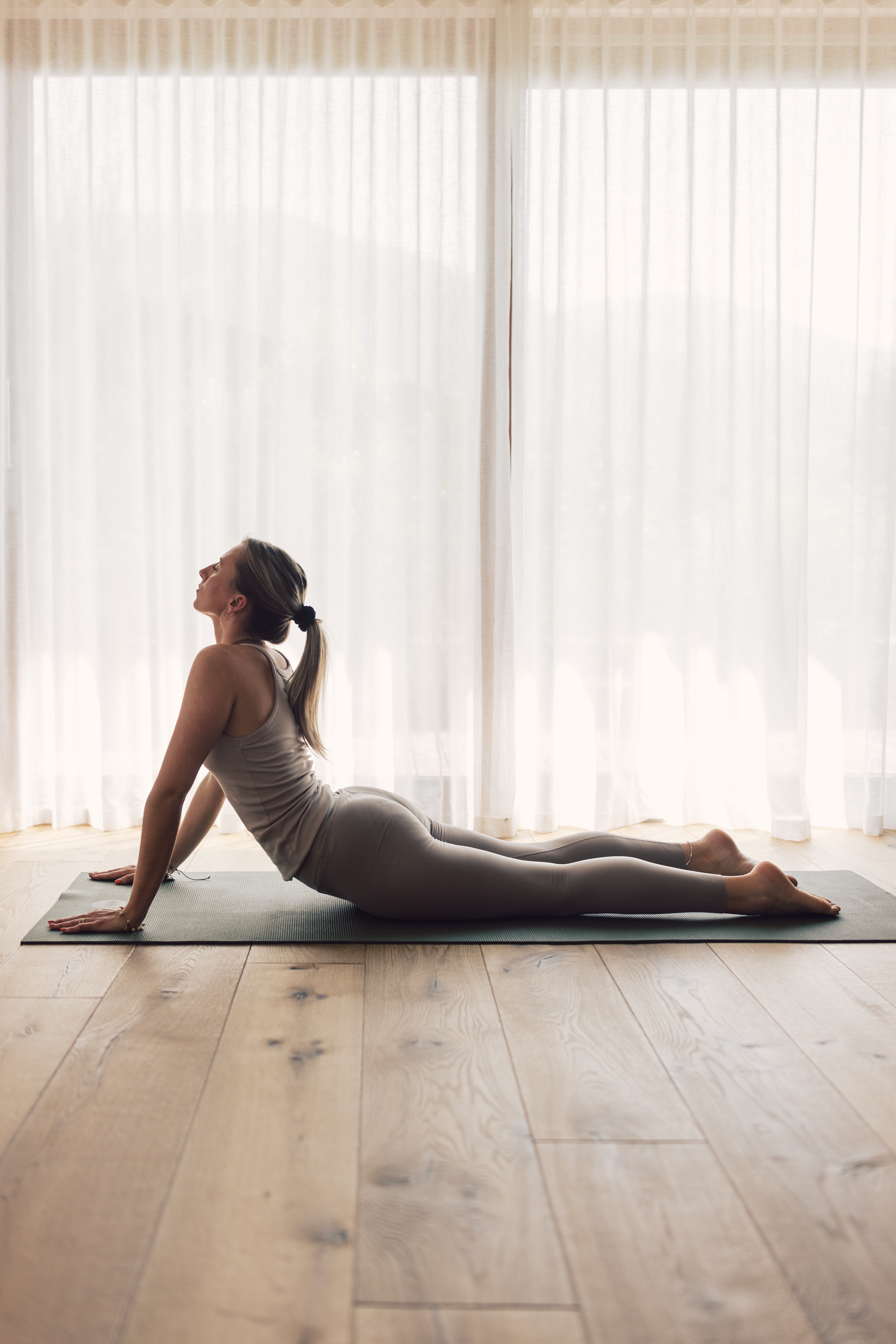 Rückenstärkung & Chakren Yoga mit Martina - Harmonie in Bewegung - für alle Levels geeignet