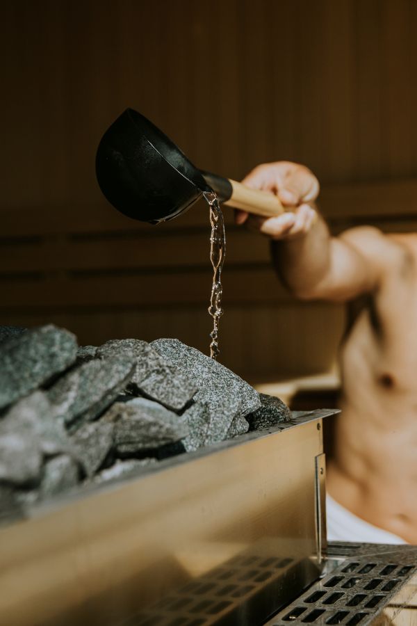 Sauna Aufguss "sweat & relax" in der Event Sauna mit Saunameister Michael