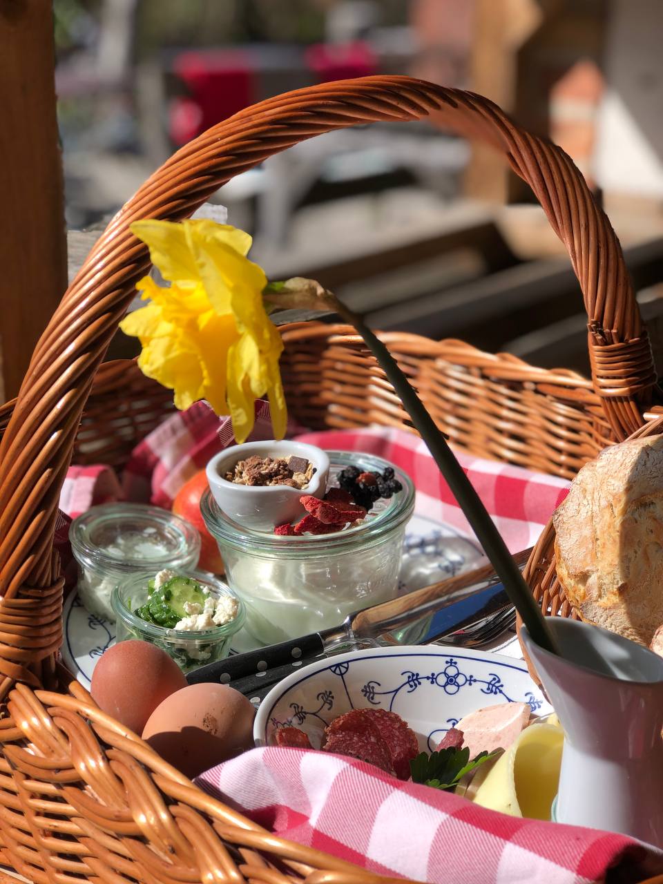 Gourmet basket