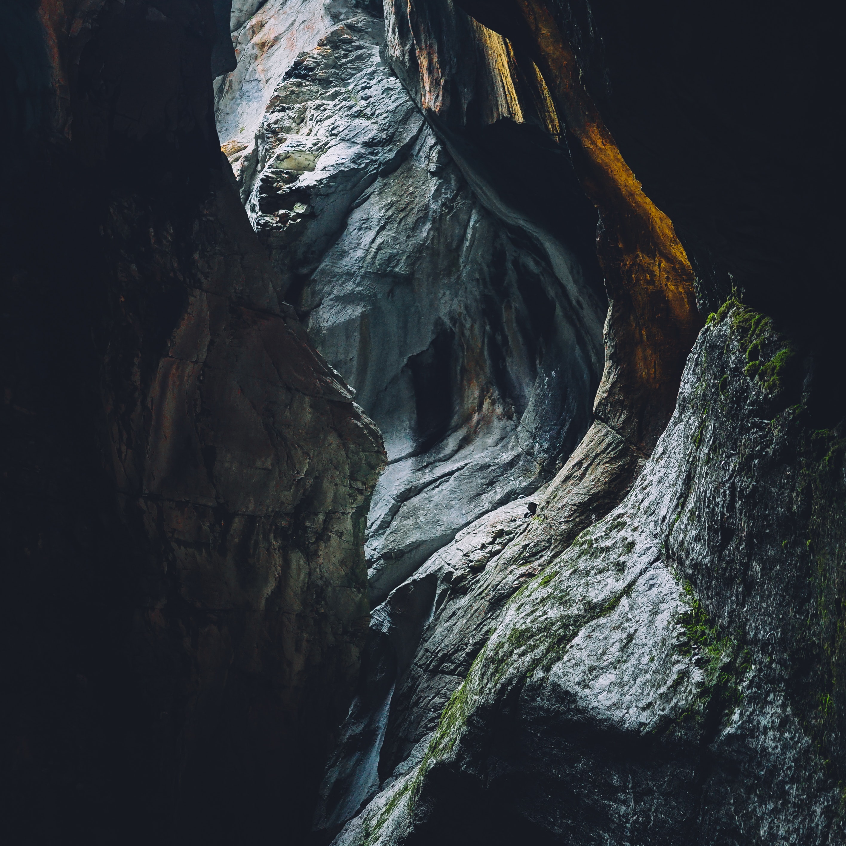 Adventure tour in the Hermann Cave