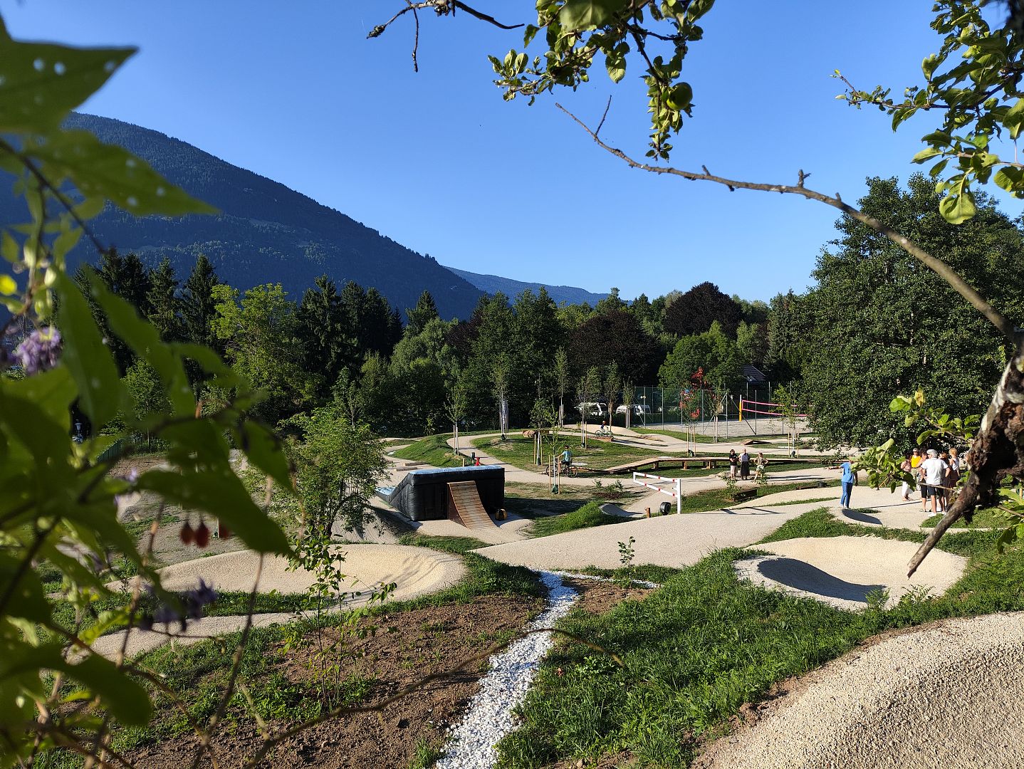 Lake.bike Family Playground