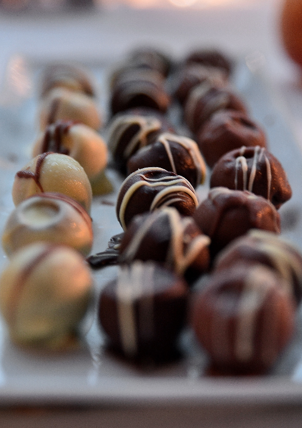 Sparkling wine with chocolates