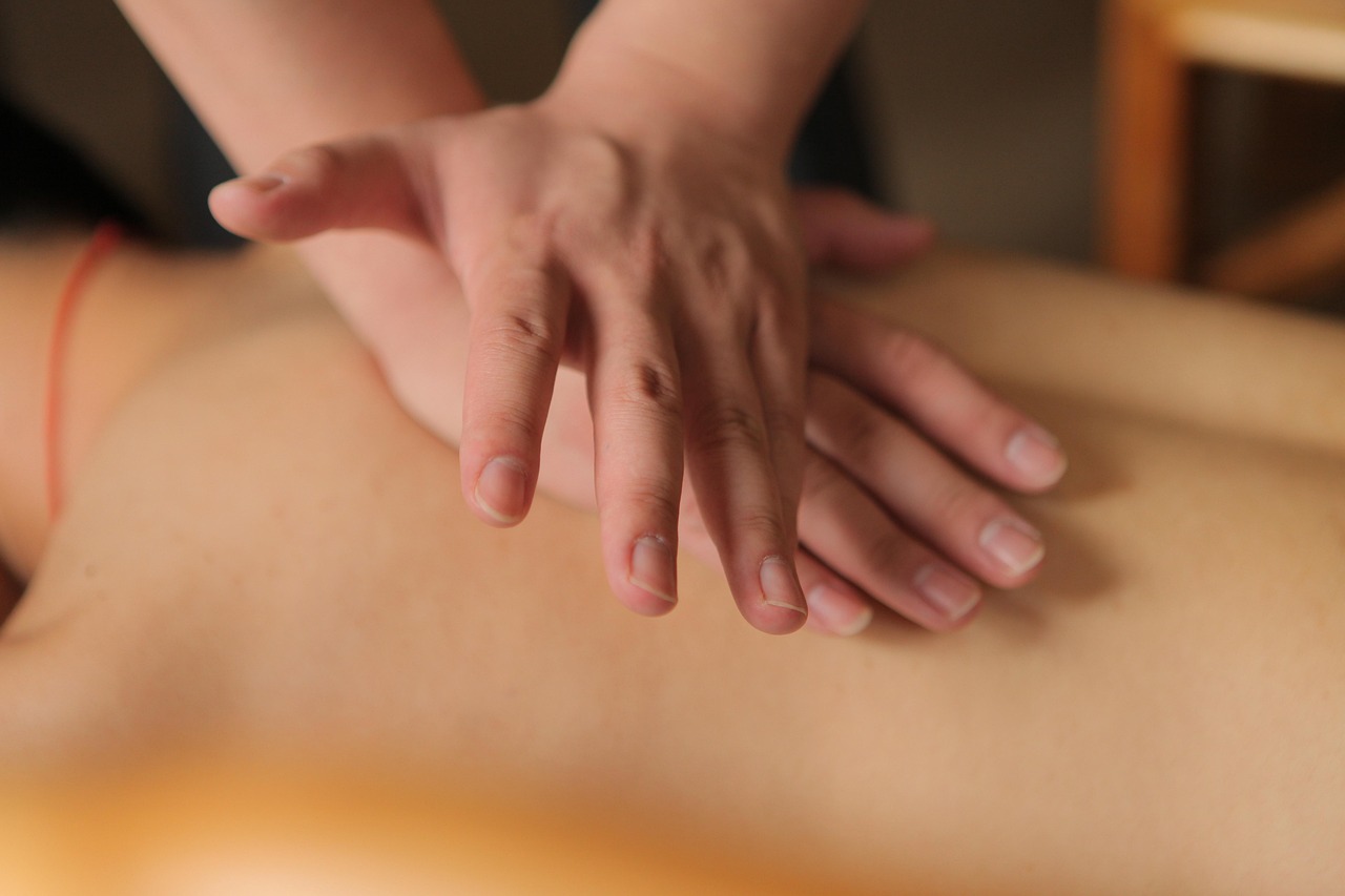 Sports full-body massage: relaxation meets regeneration / 45 min