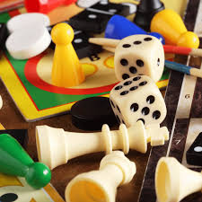 Board games (fireplace bar)