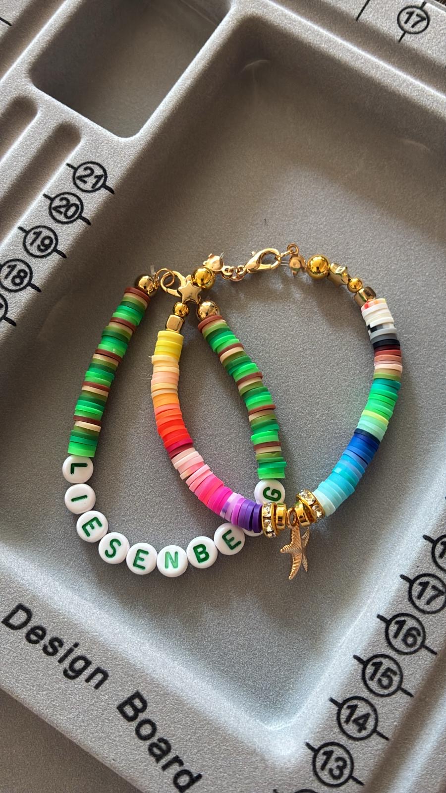DIY - we make colorful bracelets