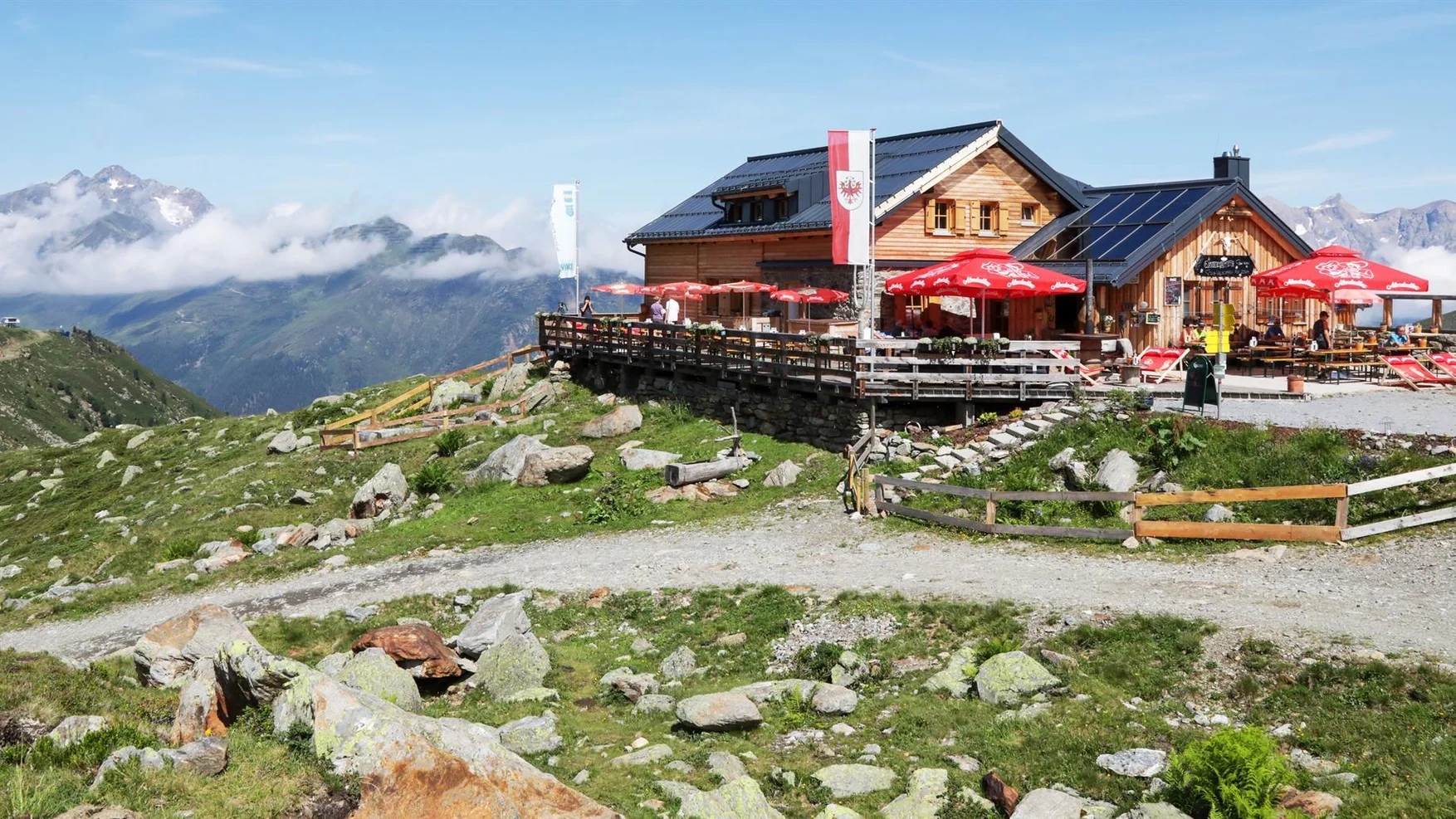 Family hike to the Ascherhütte