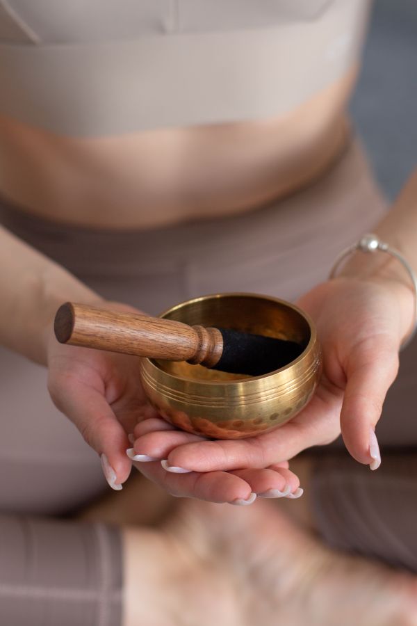 Singing bowl meditation