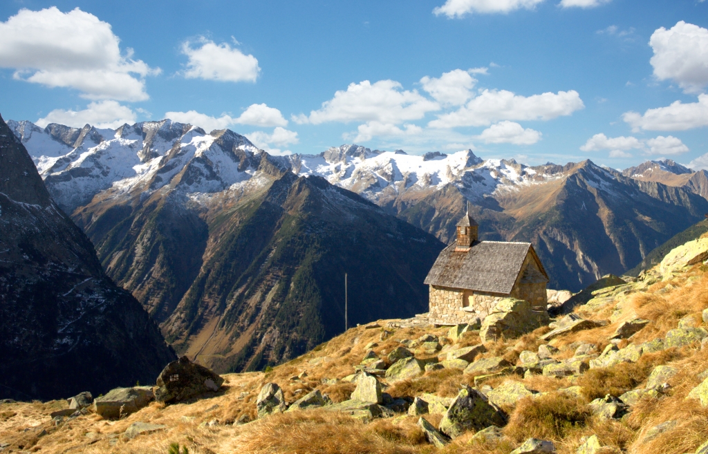 High mountain chapel in Zillergrund
