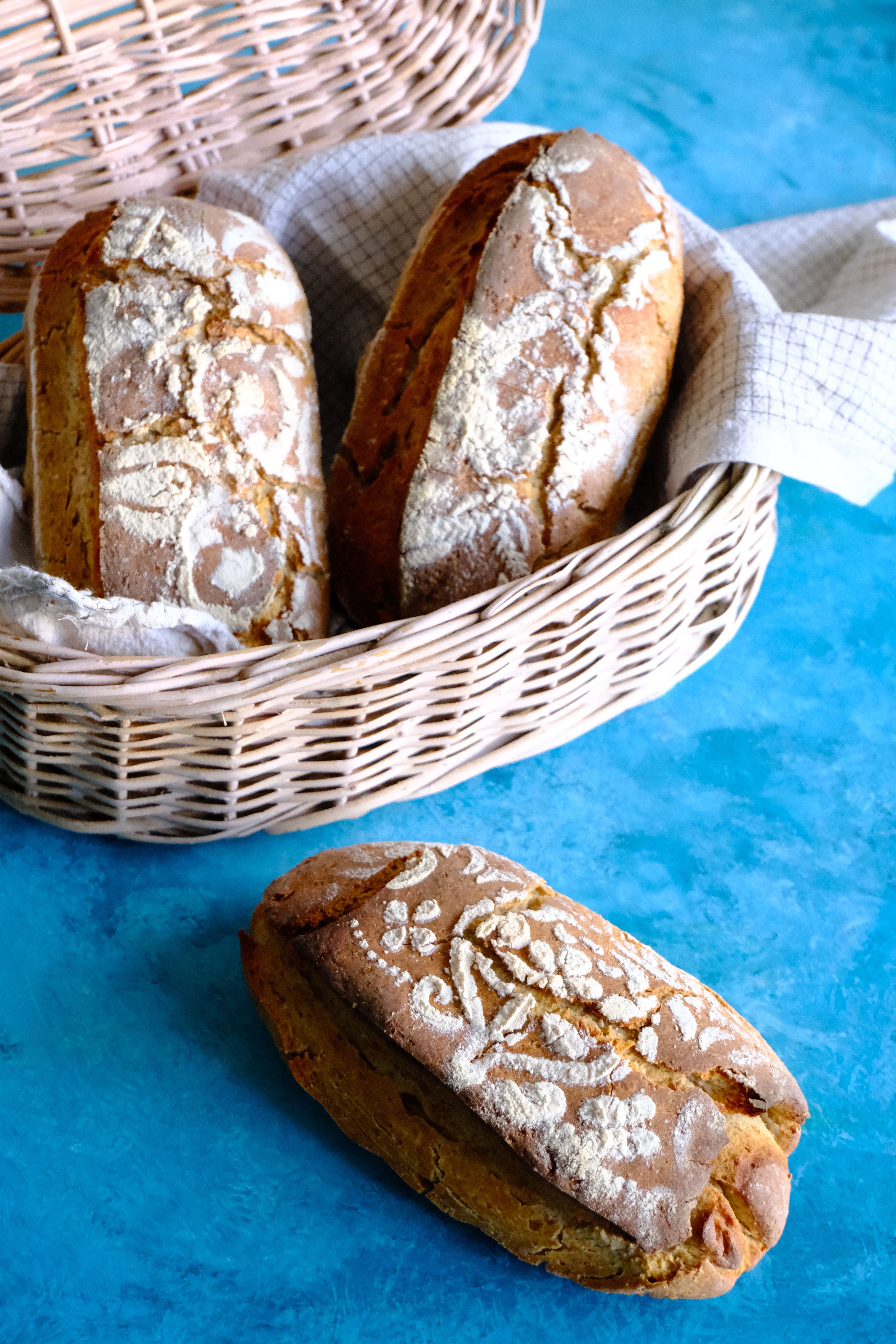 Pleasure in the morning, fresh bread directly to the apartment
