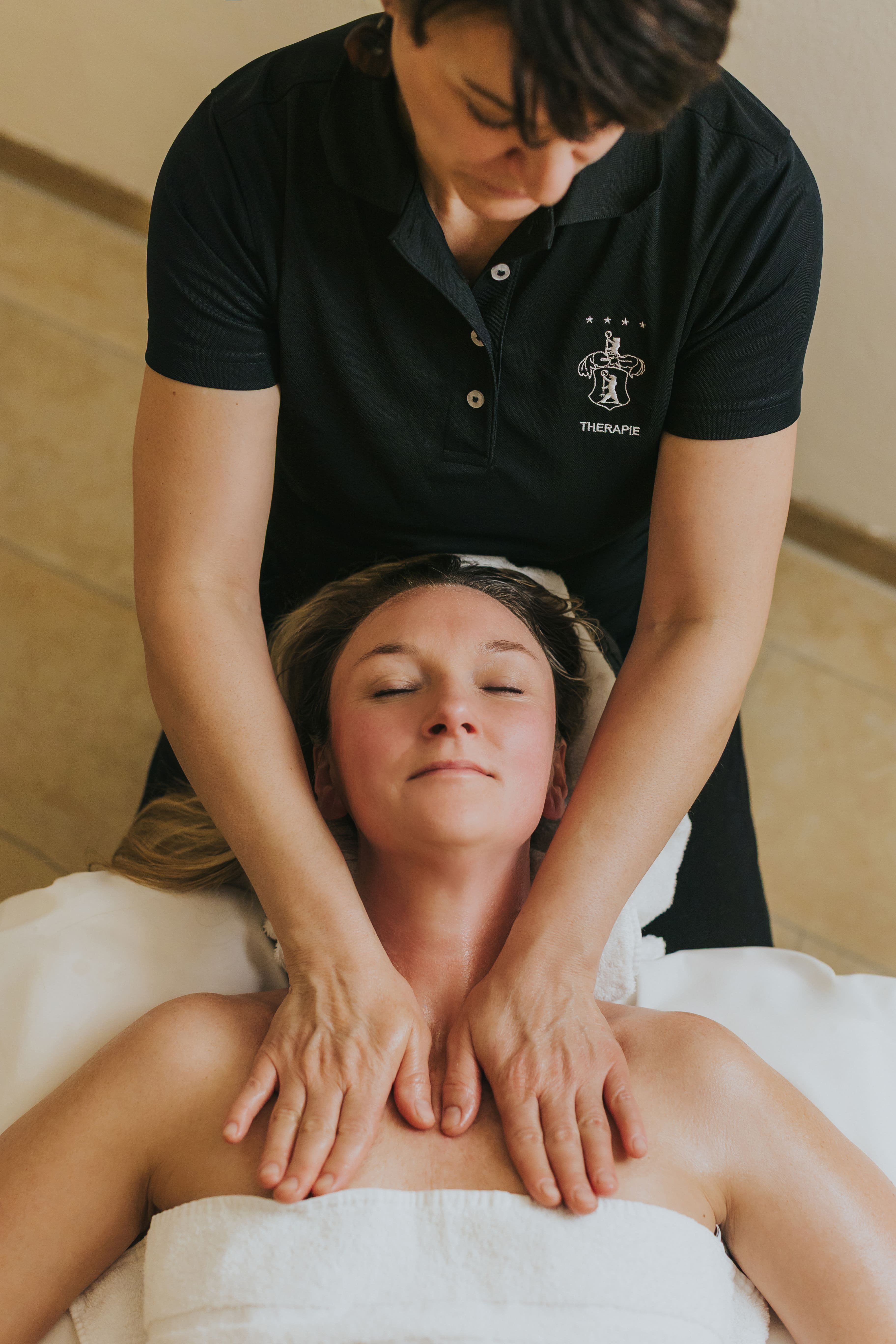 Anti-stress massage from head to toe