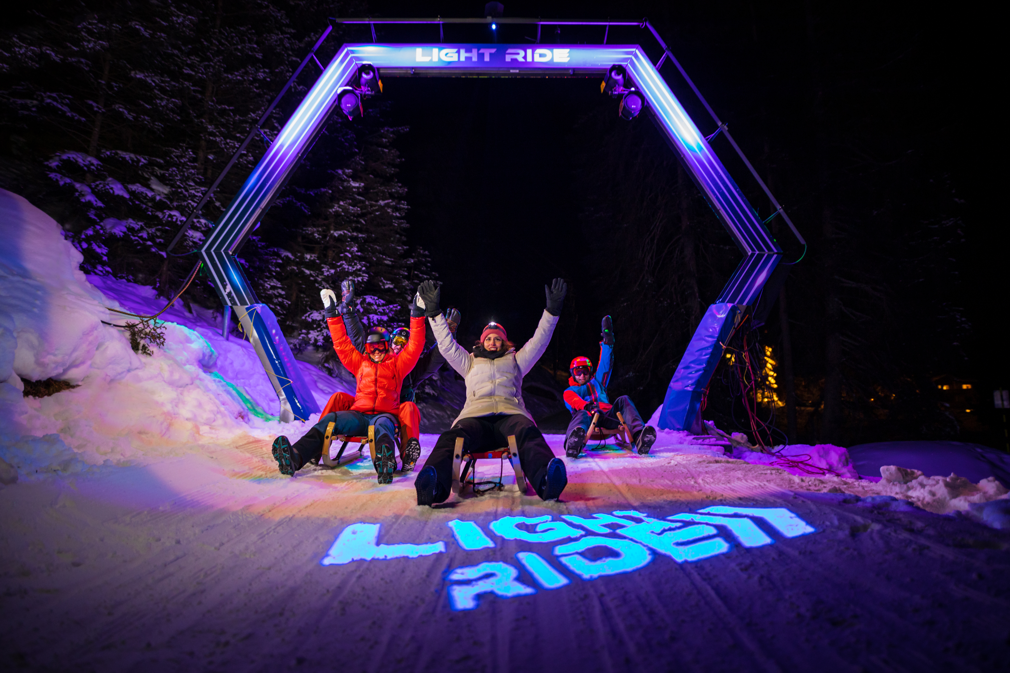 LIGHT RIDE Nachtschlitteln