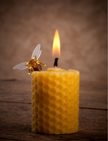 Make beeswax candle yourself