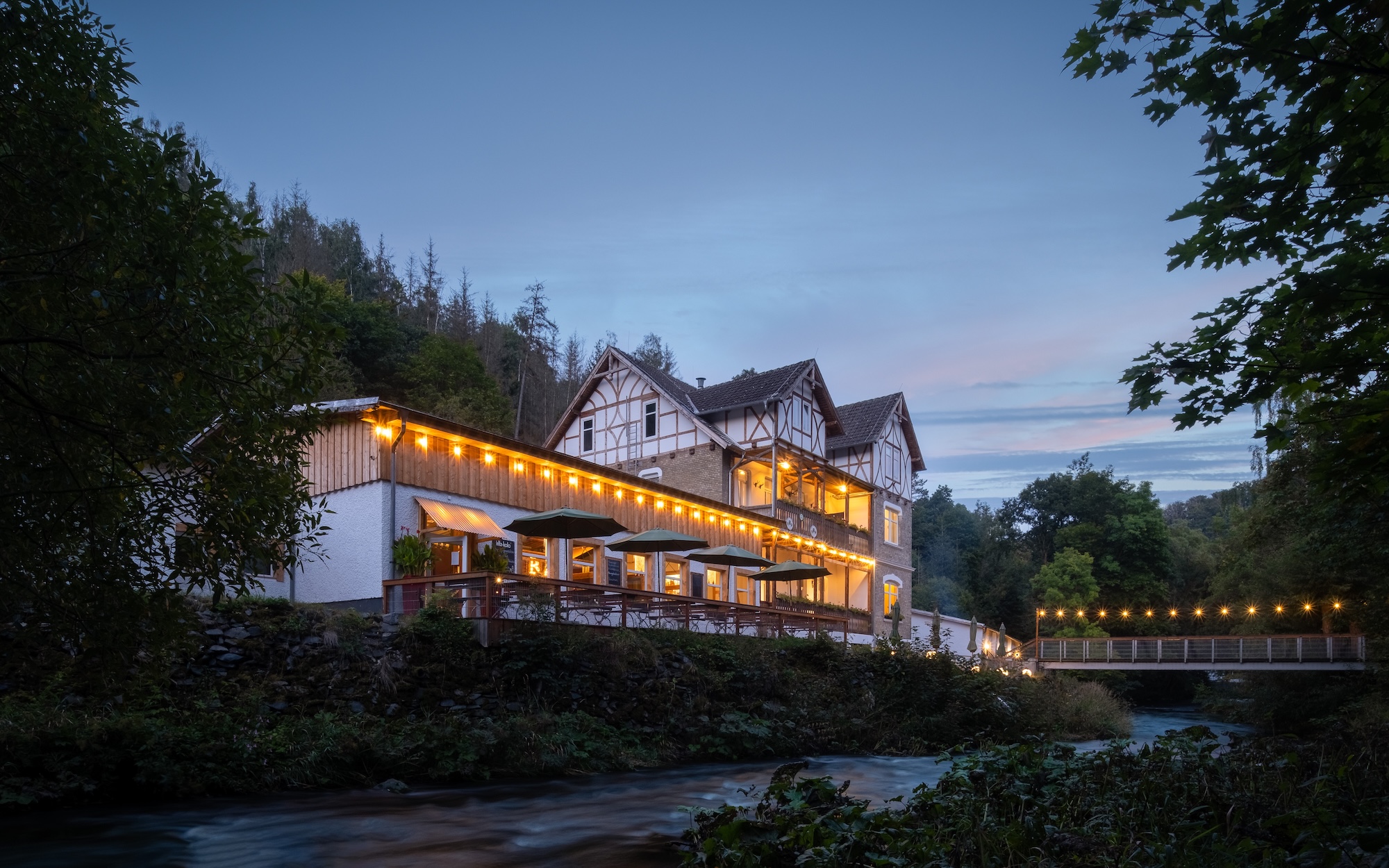 Early check-in or
late check-out