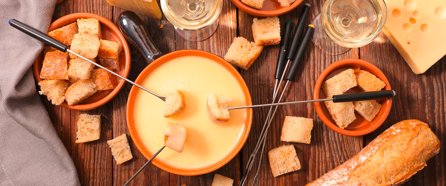 Full moon fondue