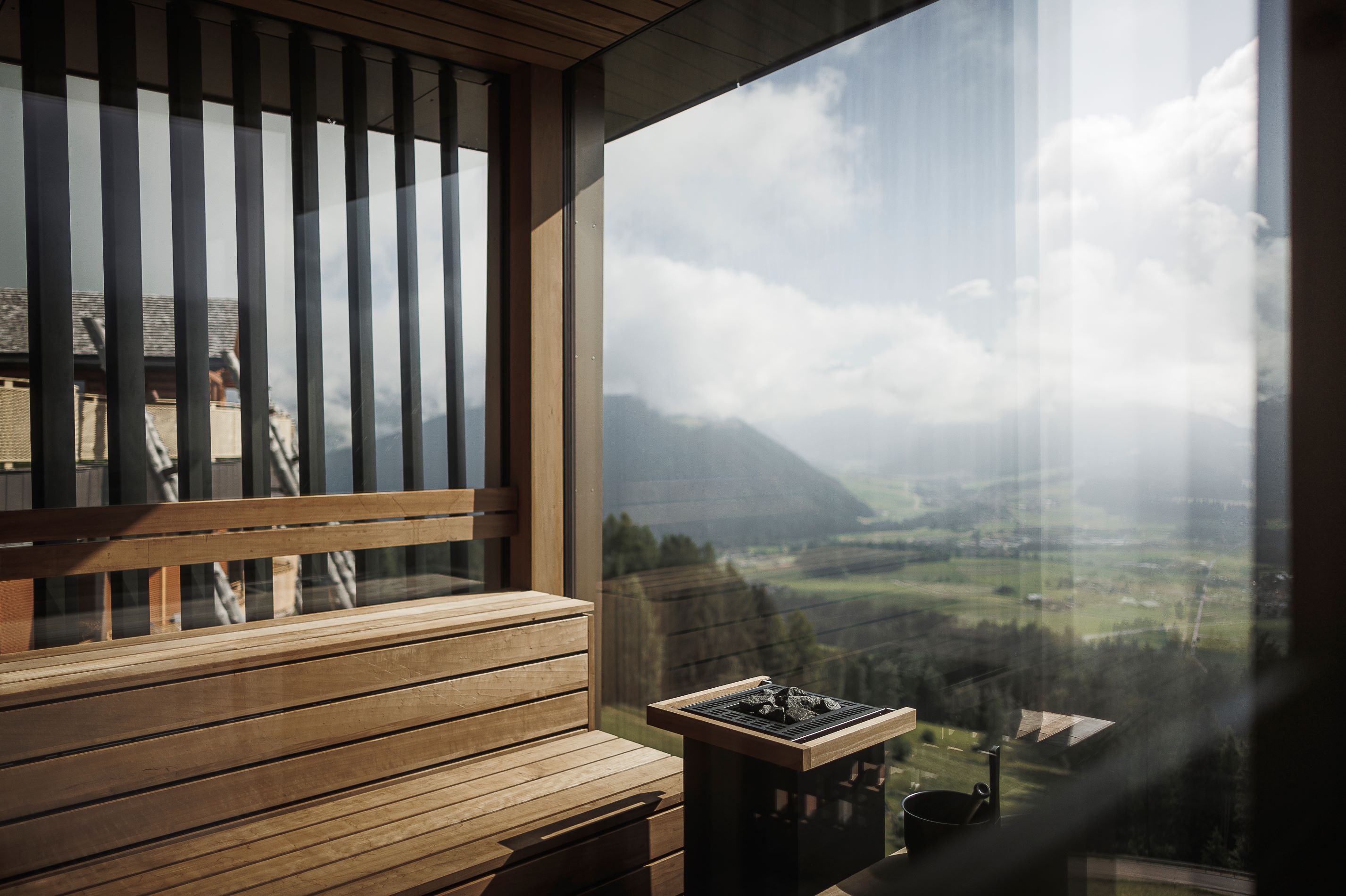 Saunaaufguss in der Panoramasauna