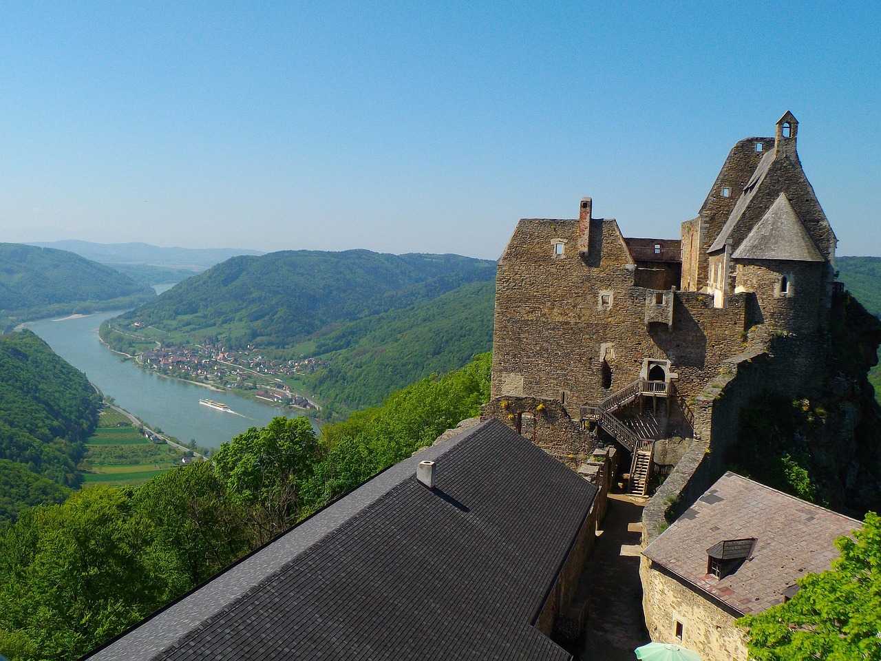 Burg Aggstein: Mittelalterliche Ruine mit Abenteuerrätseln