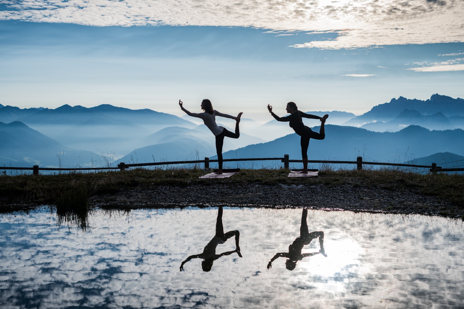 MEDITATION: Yin Yoga & Bodyscan
