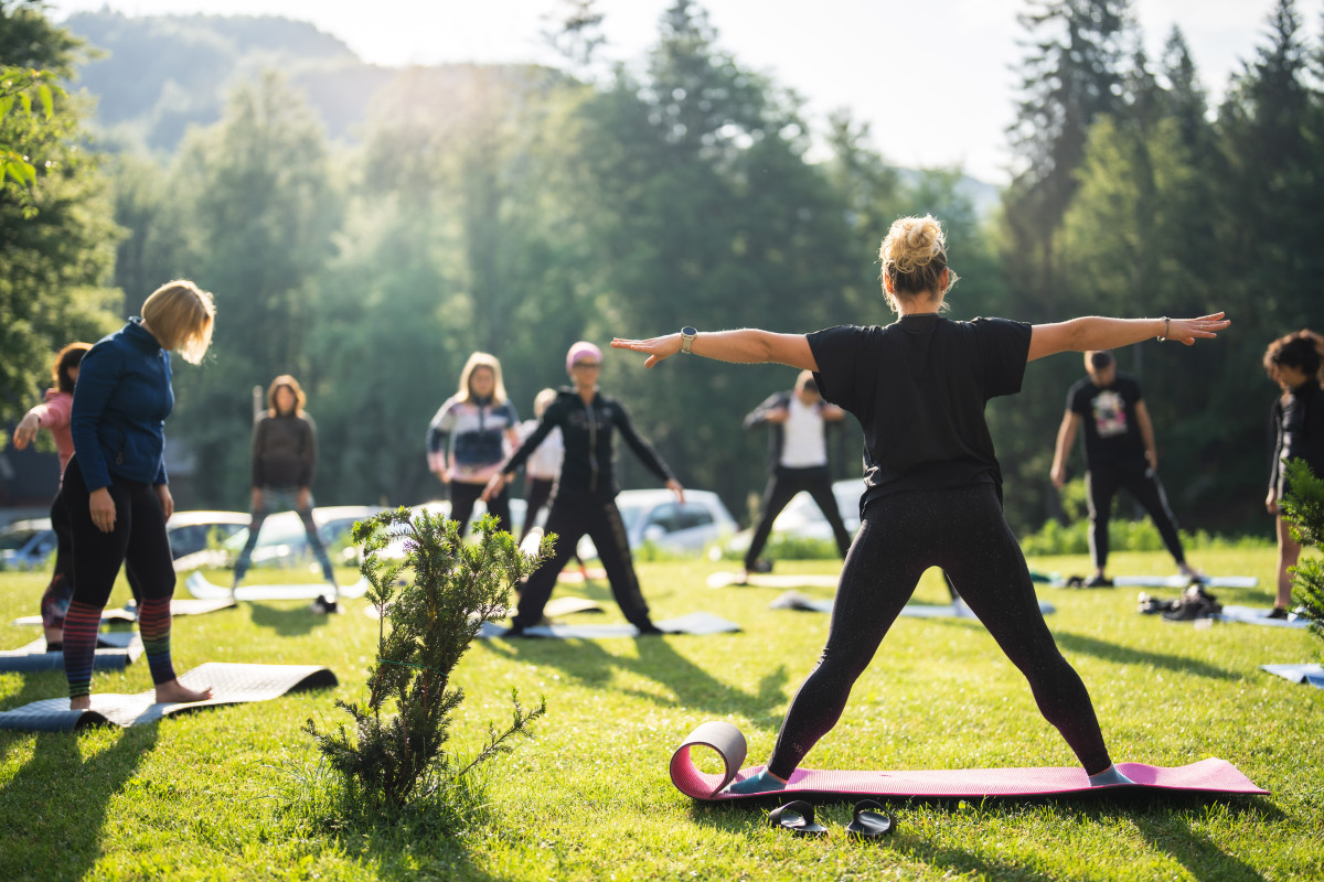 Morning Balance | Stretching & Beginner Yoga