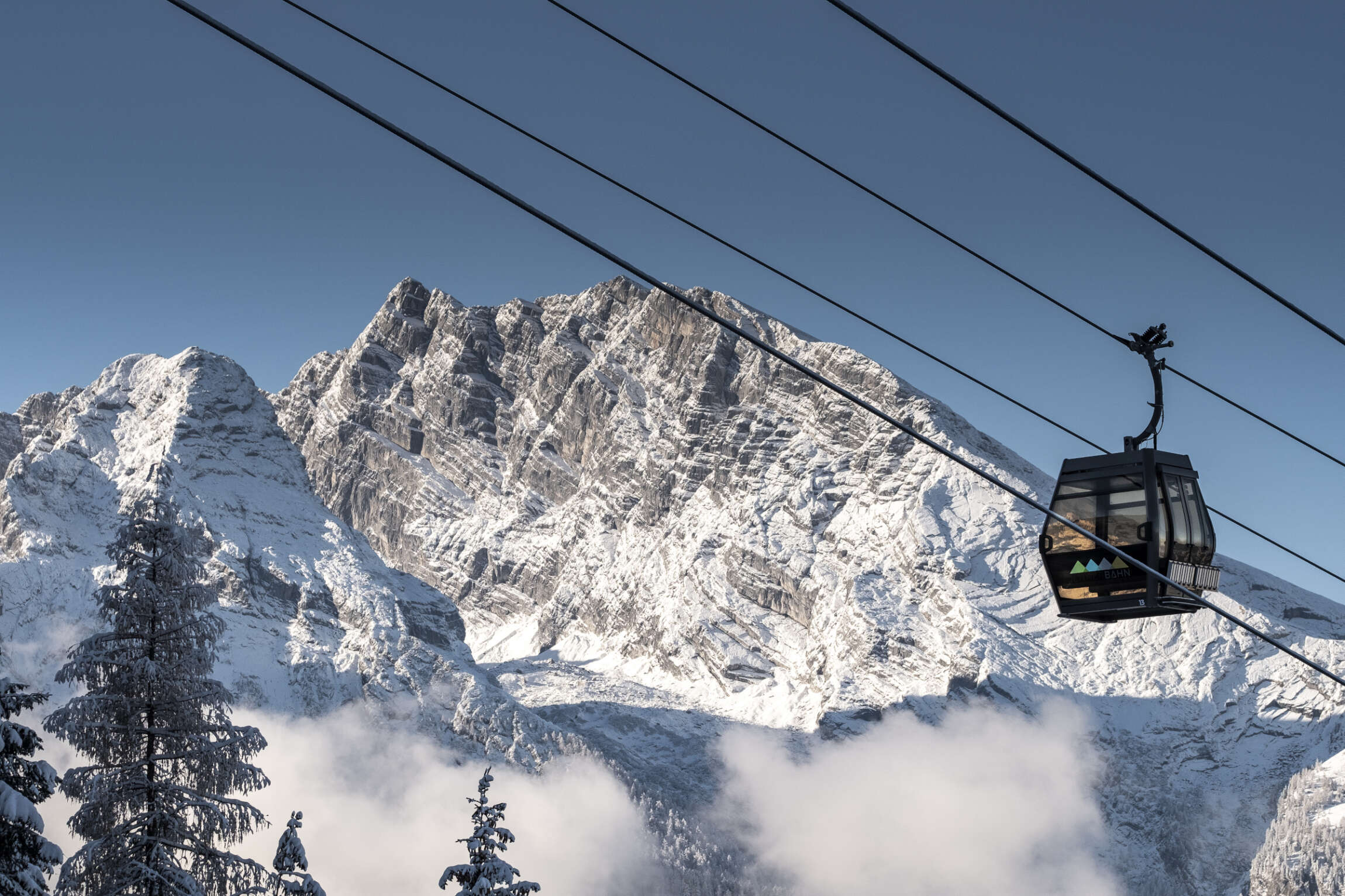 Ride on the Jennerbahn: Alpine panorama and hiking fun