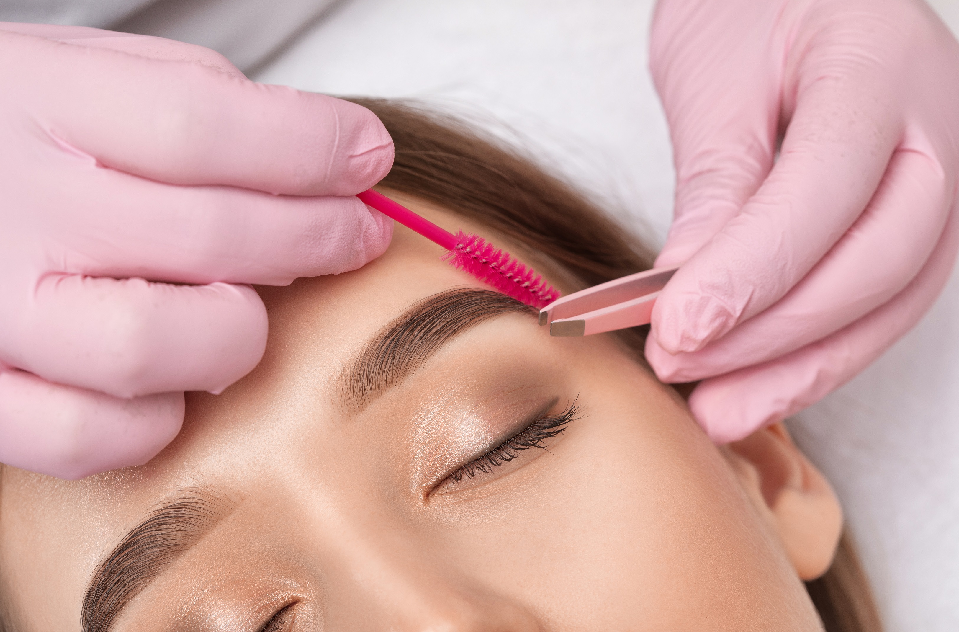 EYEBROW LIFT
Perfect harmony for my eyebrows
