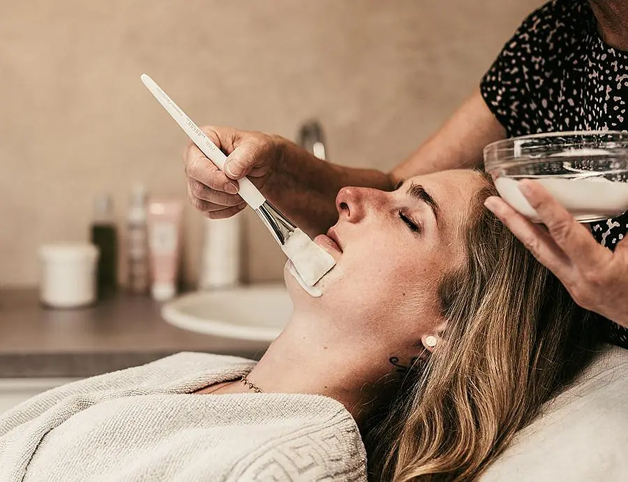 Alkaline face mask