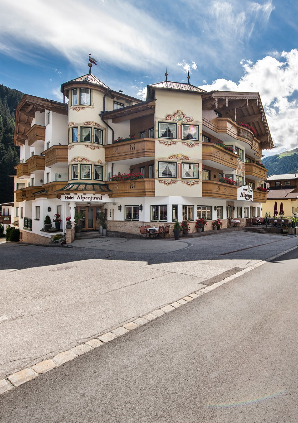 Internet, telephone and area codes - Hotel Alpenjuwel