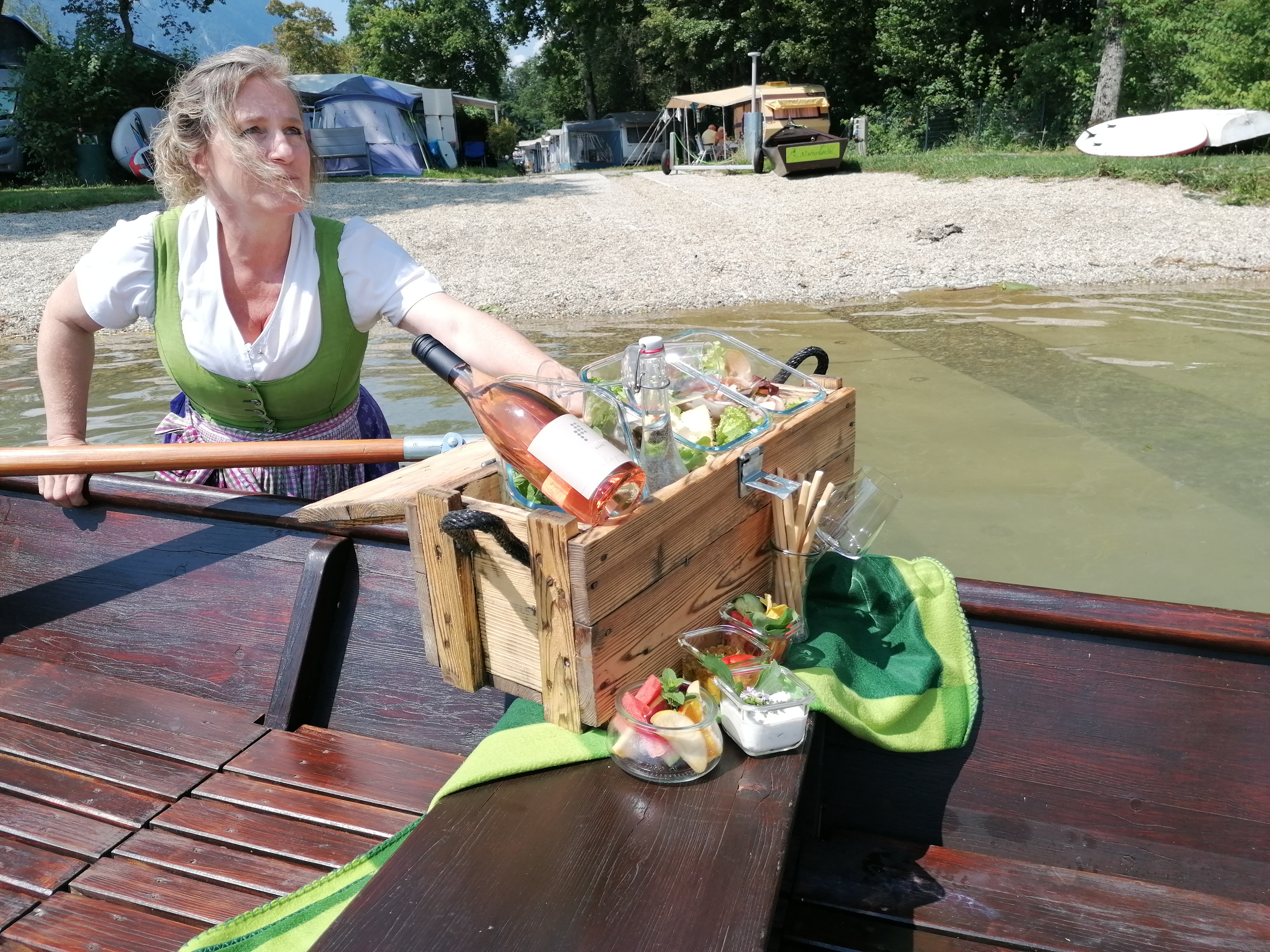 Boat trip on Lake Mondsee with picnic