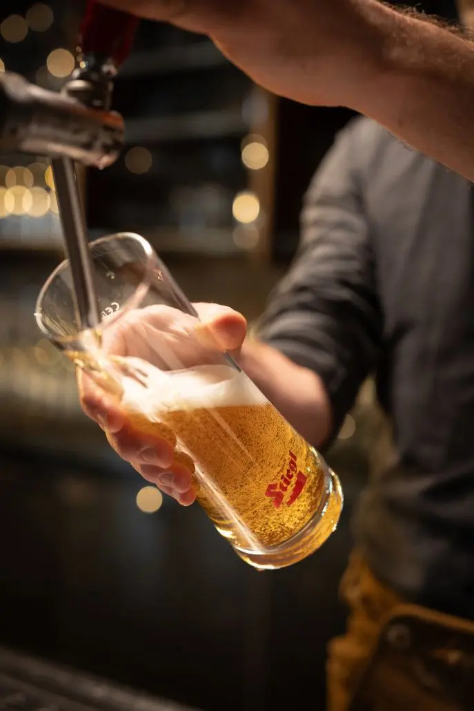 Montag 15.09. - 16:30  Beer Tasting mit Stiegl in der Kaminbar (Entgeltlich  25 € - Anmeldung über QR-Code oder an der Rezeption)