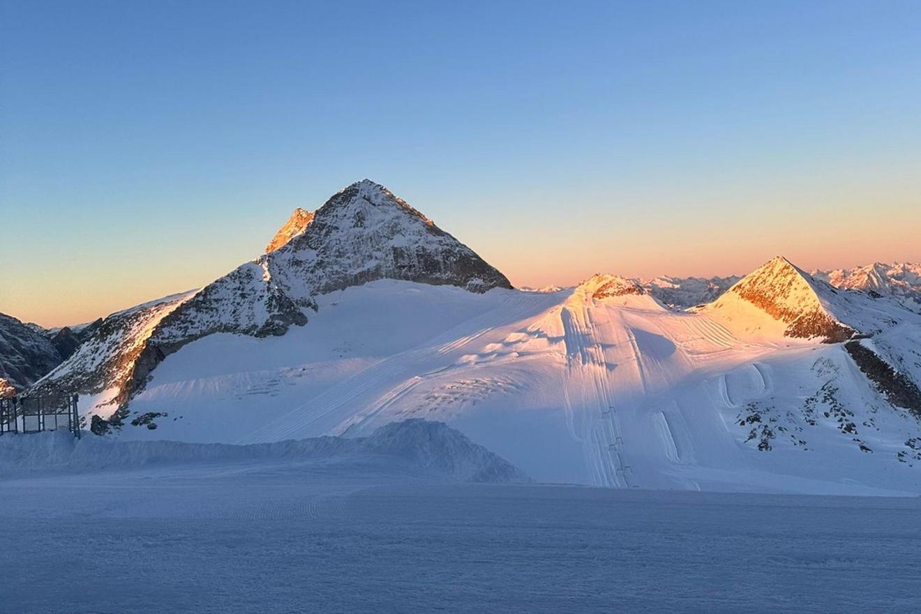 Early Bird Skiing—on the slopes before everyone else