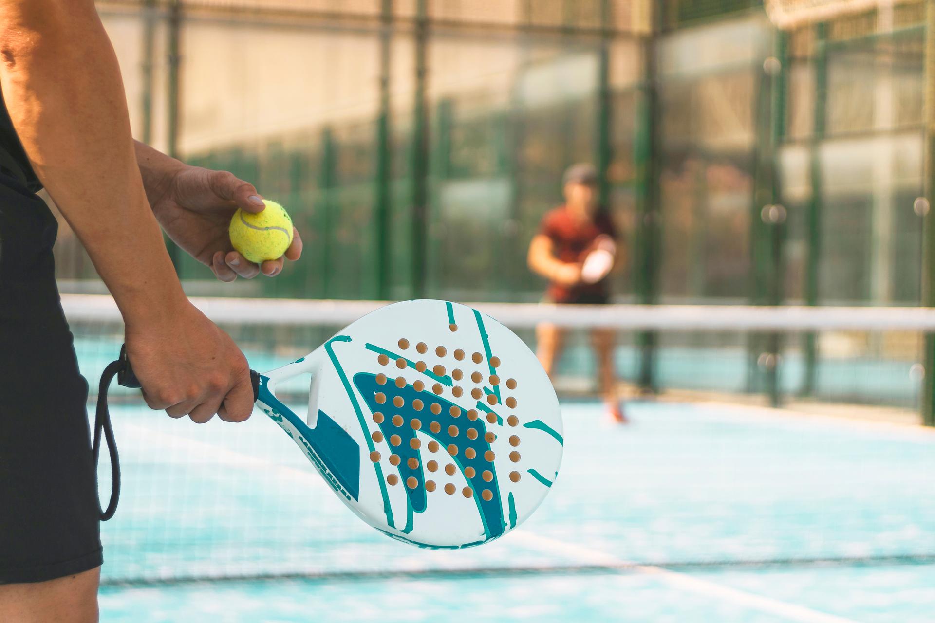 Padel-Court buchen 