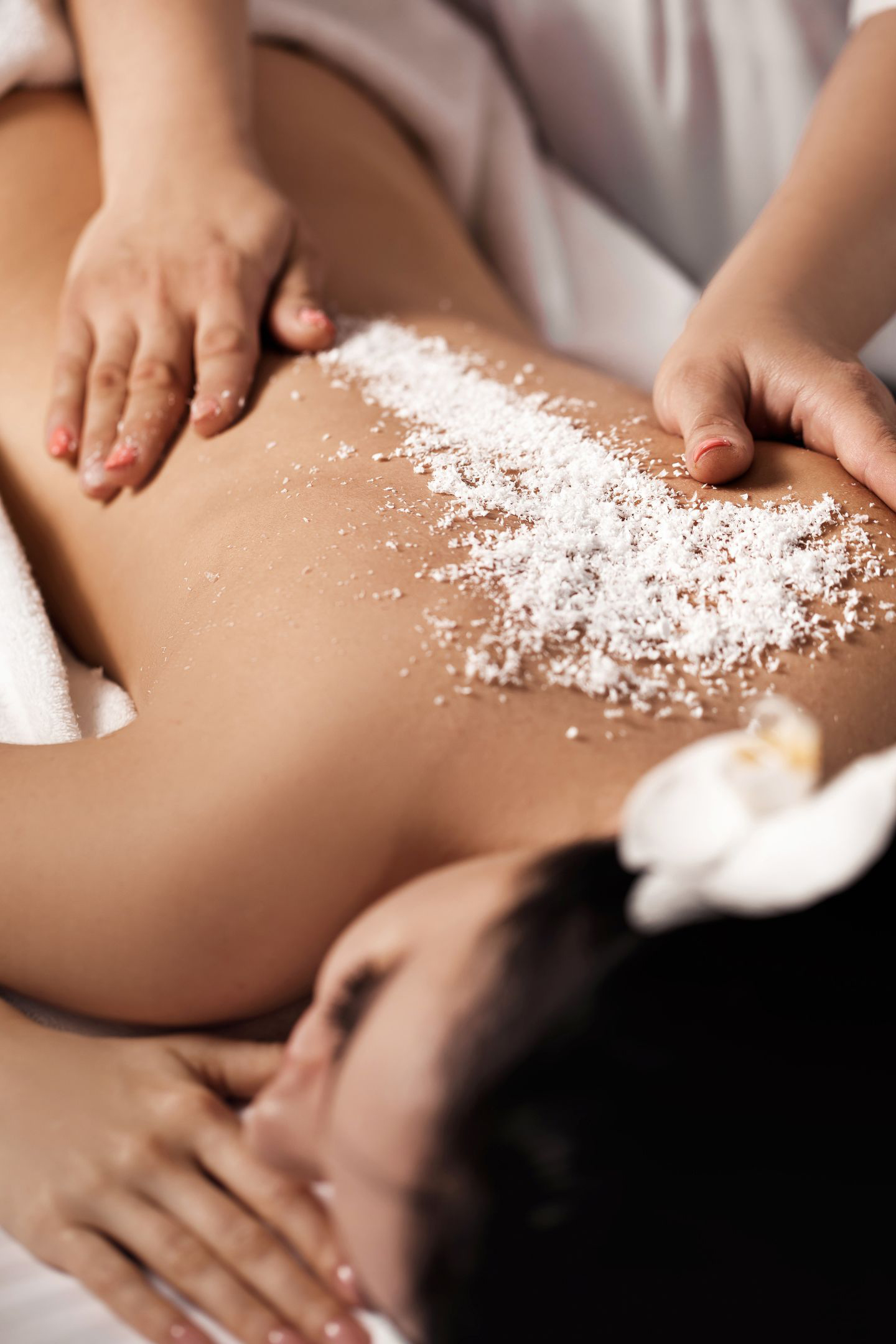 Full body peeling massage