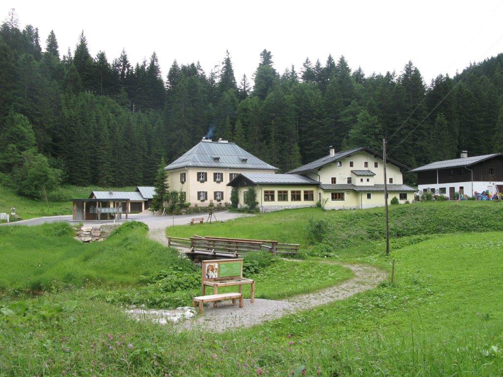 Barrier-free adventure trail at Hirschbichl