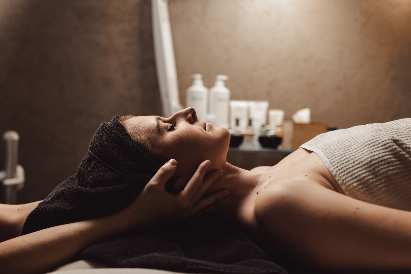Autumn Glow: Wellness Package for Face, Hands 
& Feet