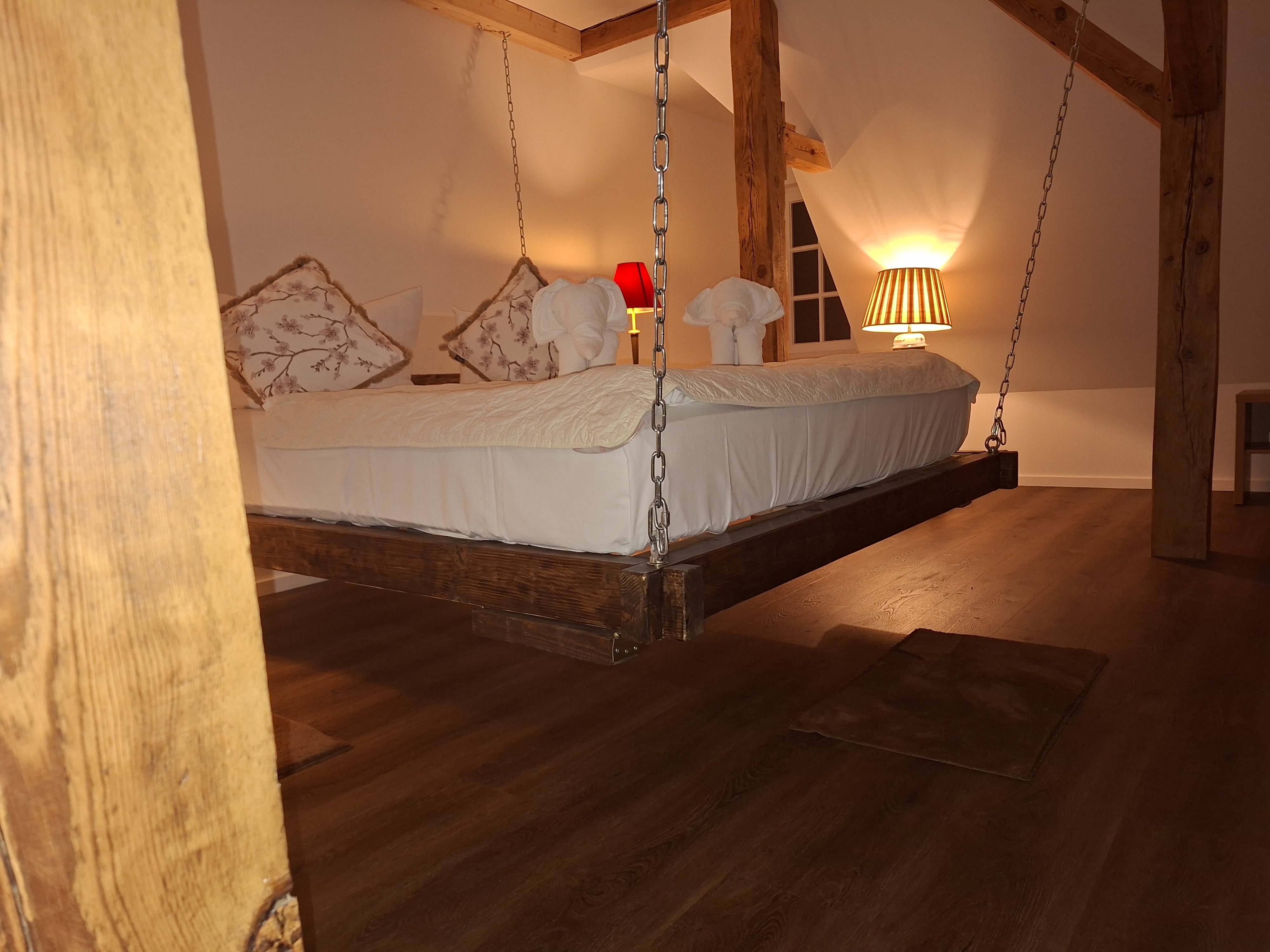 Heavenly bedding: your night in a floating bed