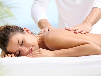 Aroma-Öl-Ganzkörpermassage